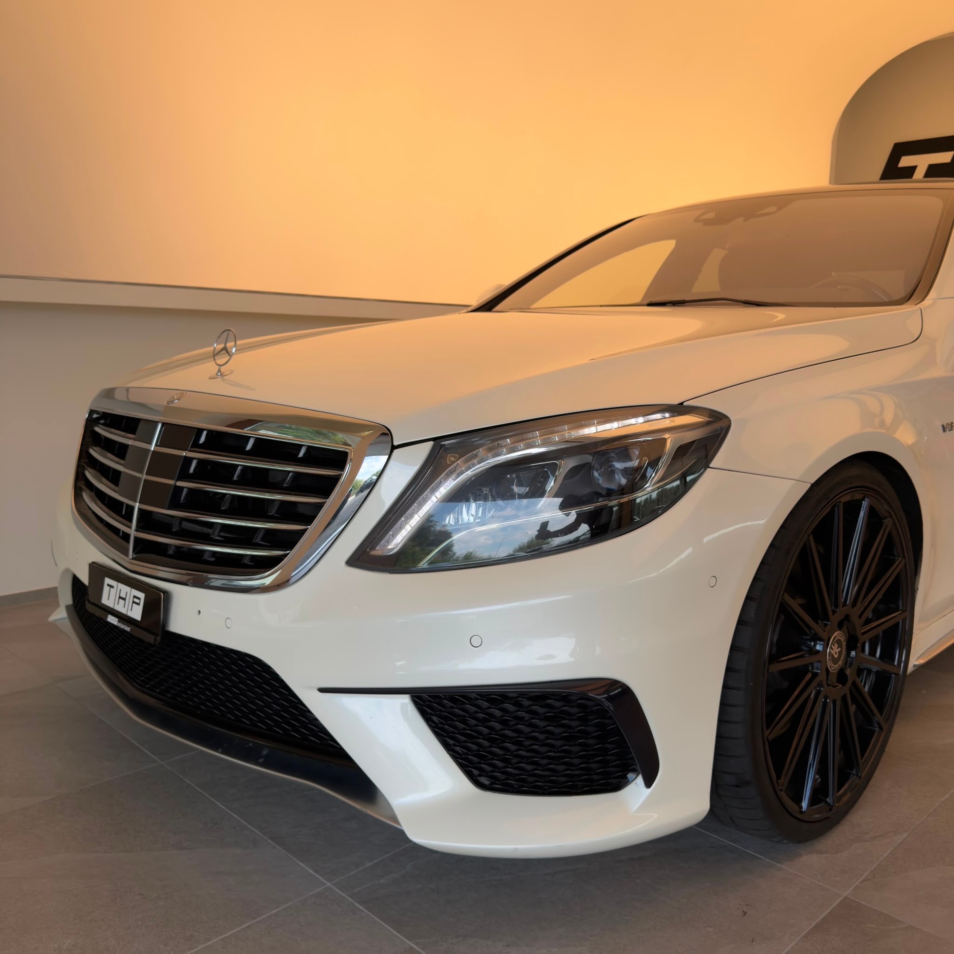 MERCEDES-BENZ S 63 AMG L 4Matic Speedshift MCT-showroom-element-1