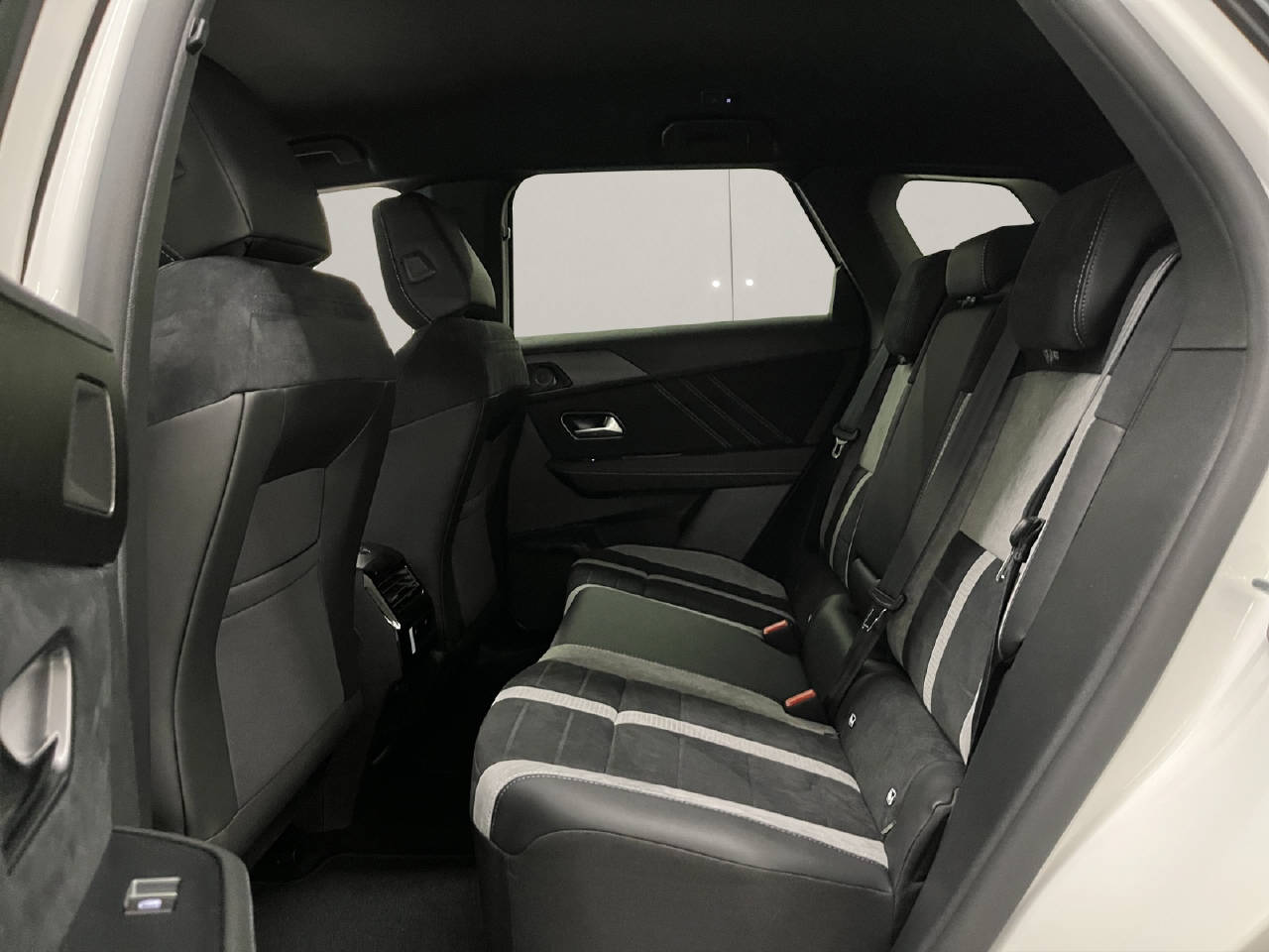 OPEL Grandland-e long range GS-image-13
