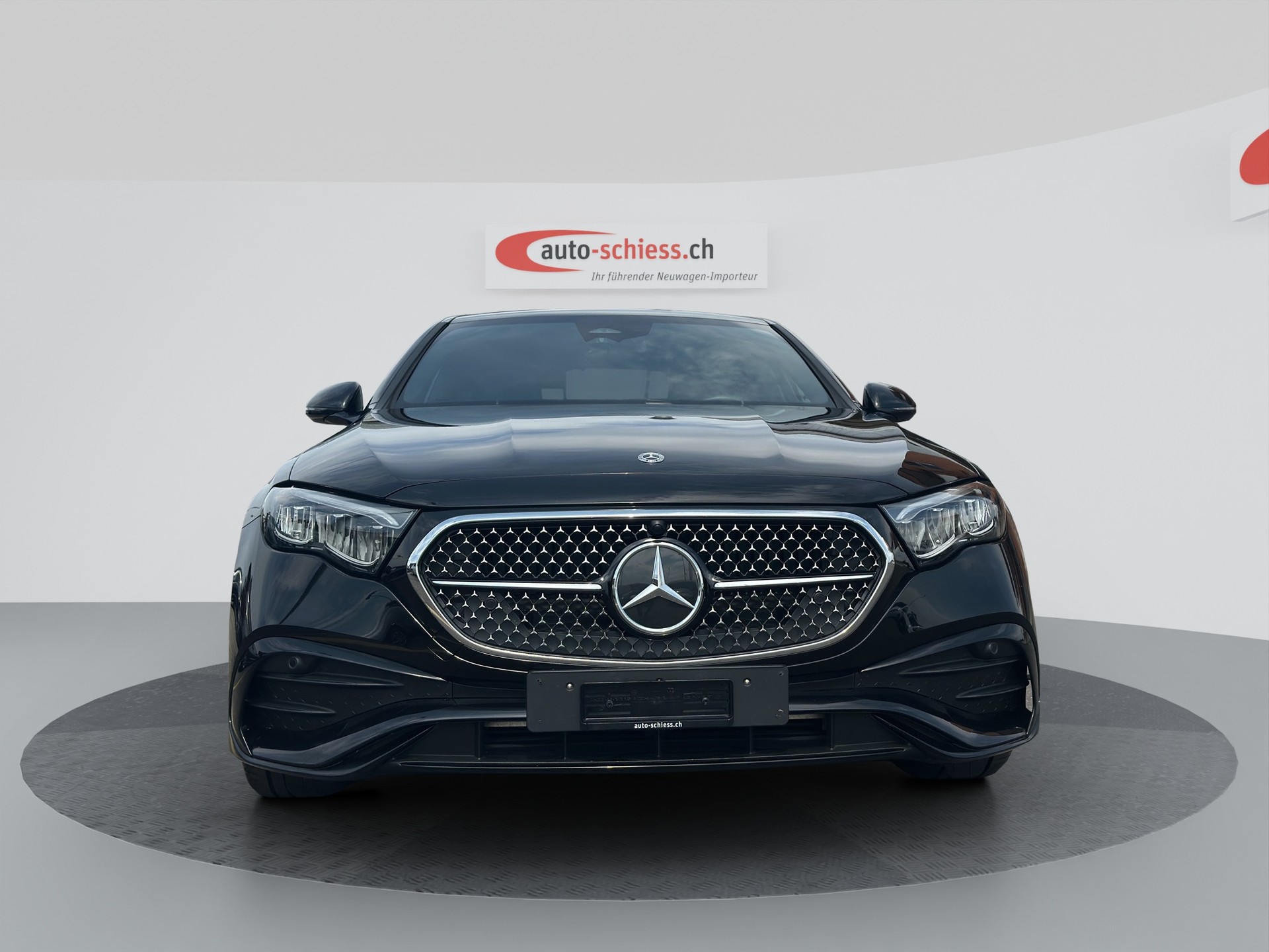 MERCEDES-BENZ E 220 d AMG Night 9G-Tronic-showroom-element-1