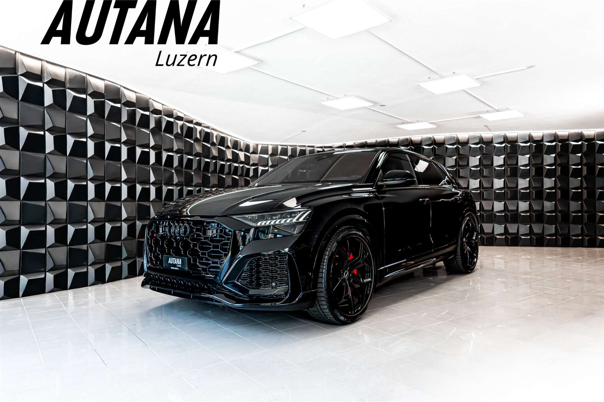 AUDI RSQ8 quattro tiptronic