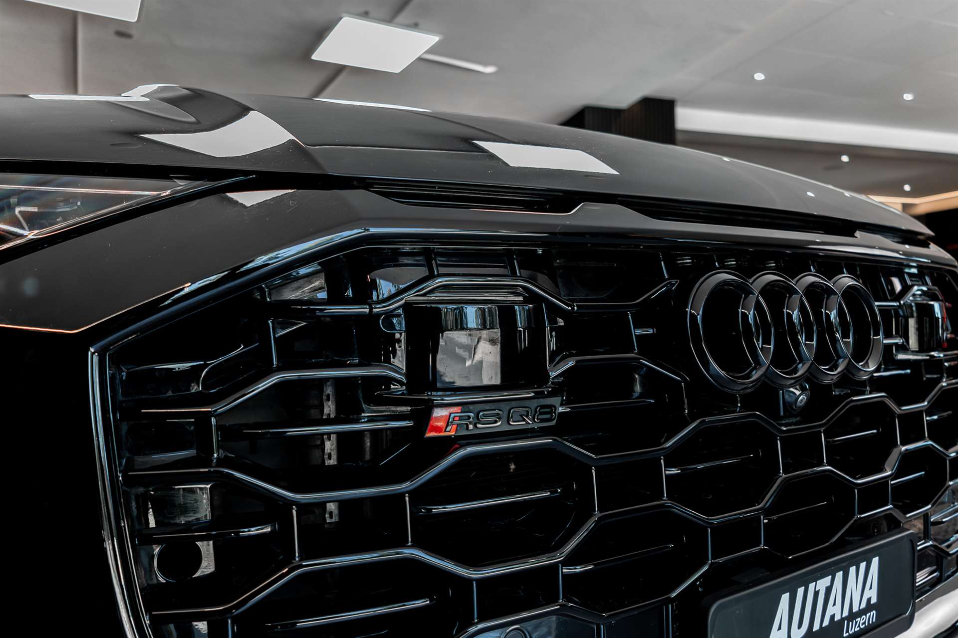 AUDI RSQ8 quattro tiptronic-image-29