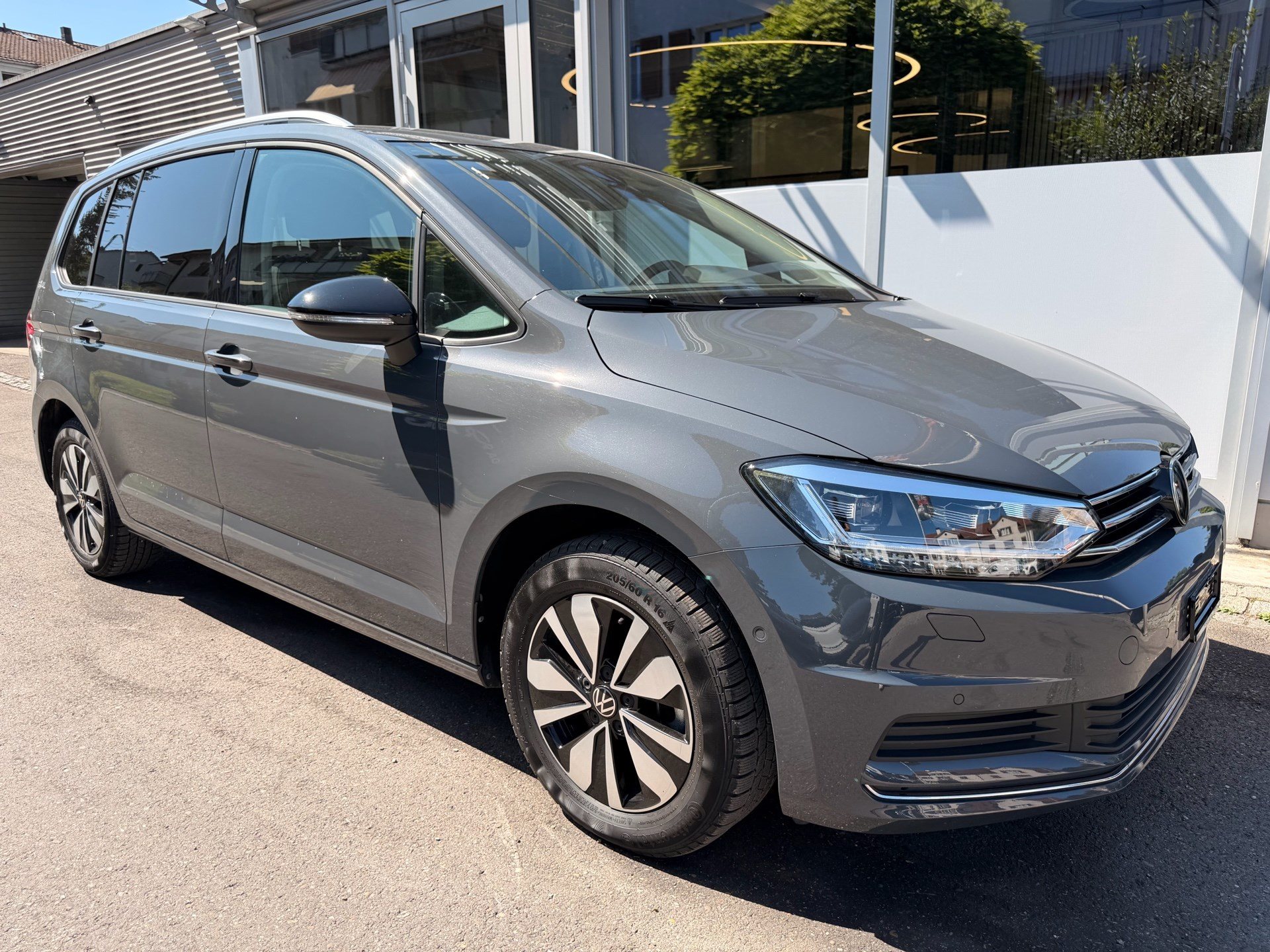 VW Touran 1.5 TSI 150PS GOAL *** FAMILIENAUTO & 7-SITZER ***-showroom-element-2