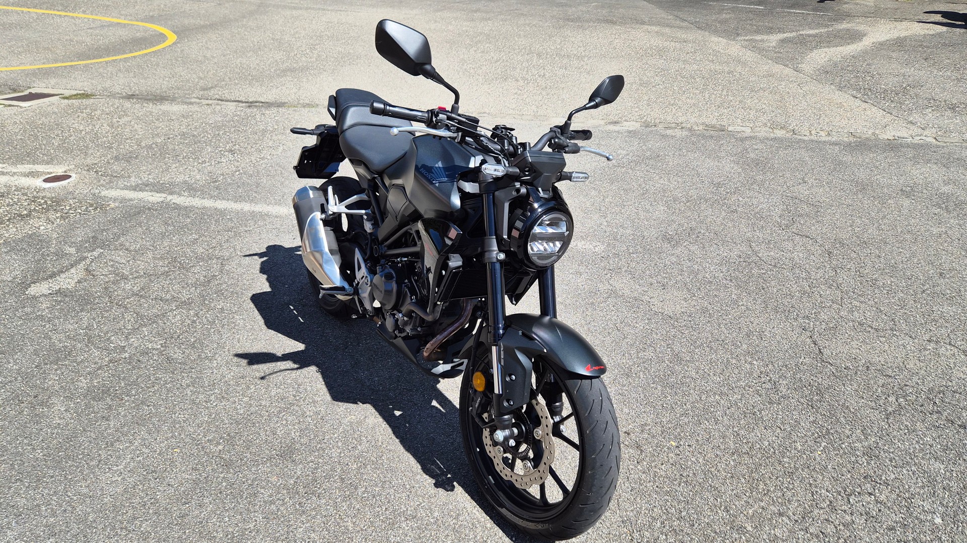 HONDA CB 300 R-image-6
