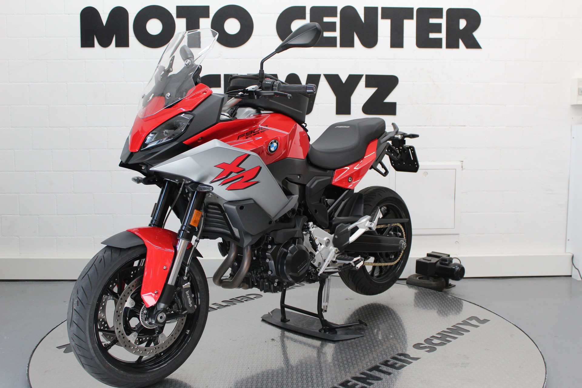 BMW F 900 XR A2 ABS-image-2