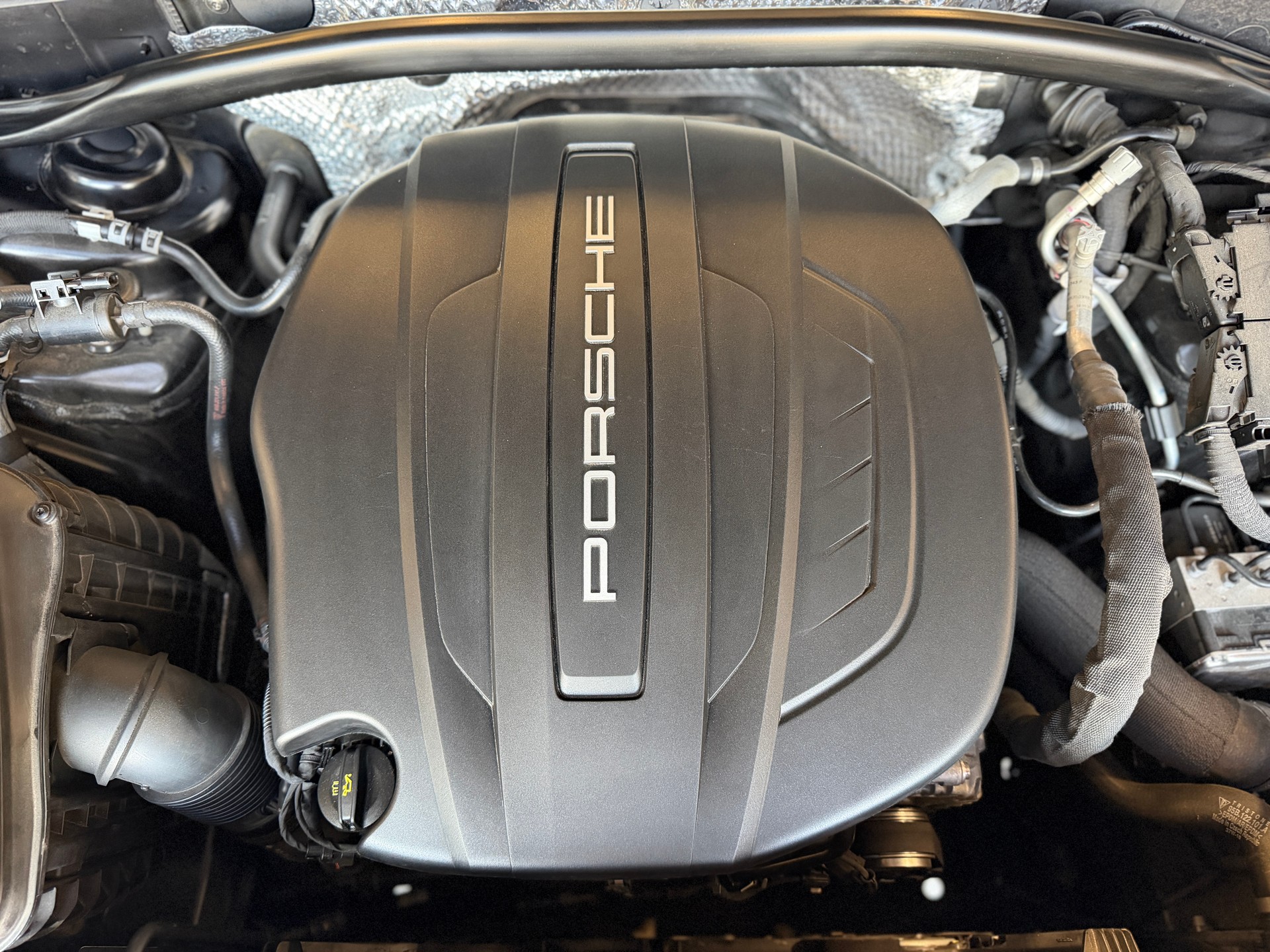 PORSCHE Macan PDK-image-19