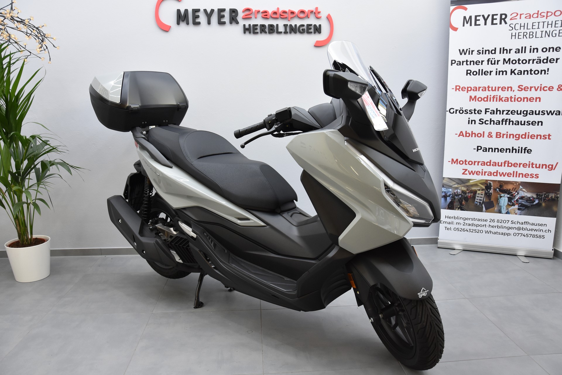 HONDA Nss 125 Forza Smart TopBox Sommeraktion bis 31.8.26