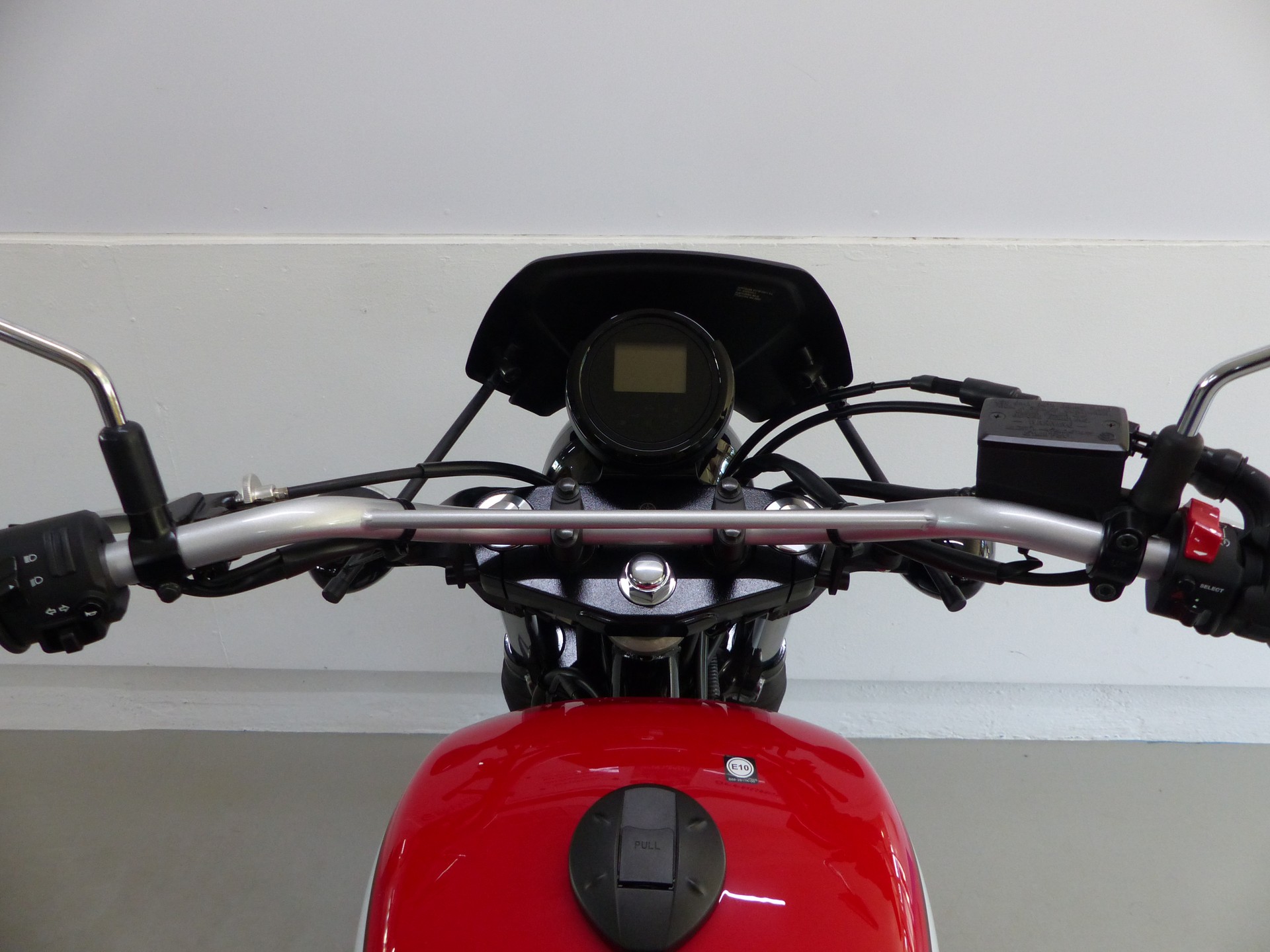 YAMAHA SCR 950 ABS mit Zubehör-image-14