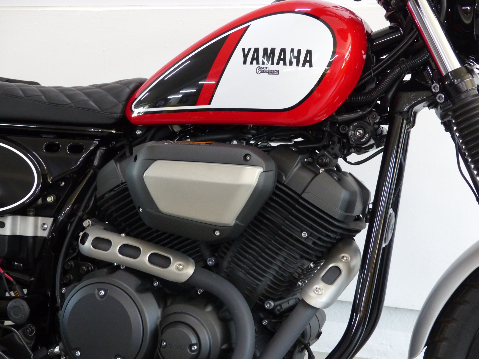 YAMAHA SCR 950 ABS mit Zubehör-image-5