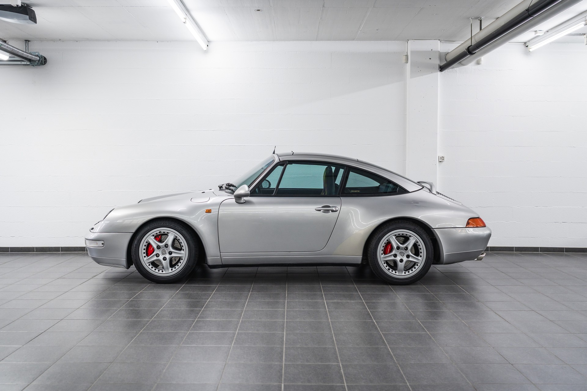 PORSCHE 911 Targa-showroom-element-3