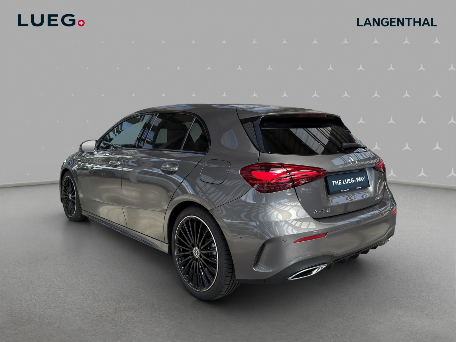 MERCEDES-BENZ A 220 4Matic 8G-DCT-image-2