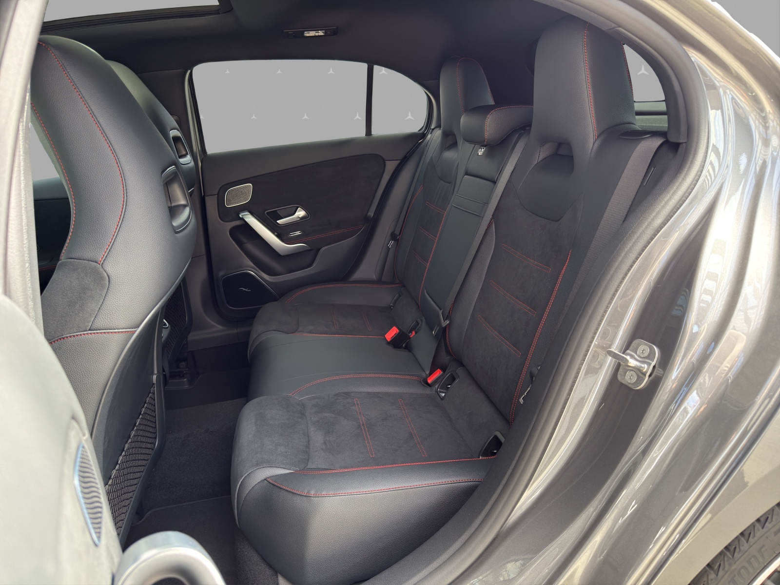 MERCEDES-BENZ A 220 4Matic 8G-DCT-image-13