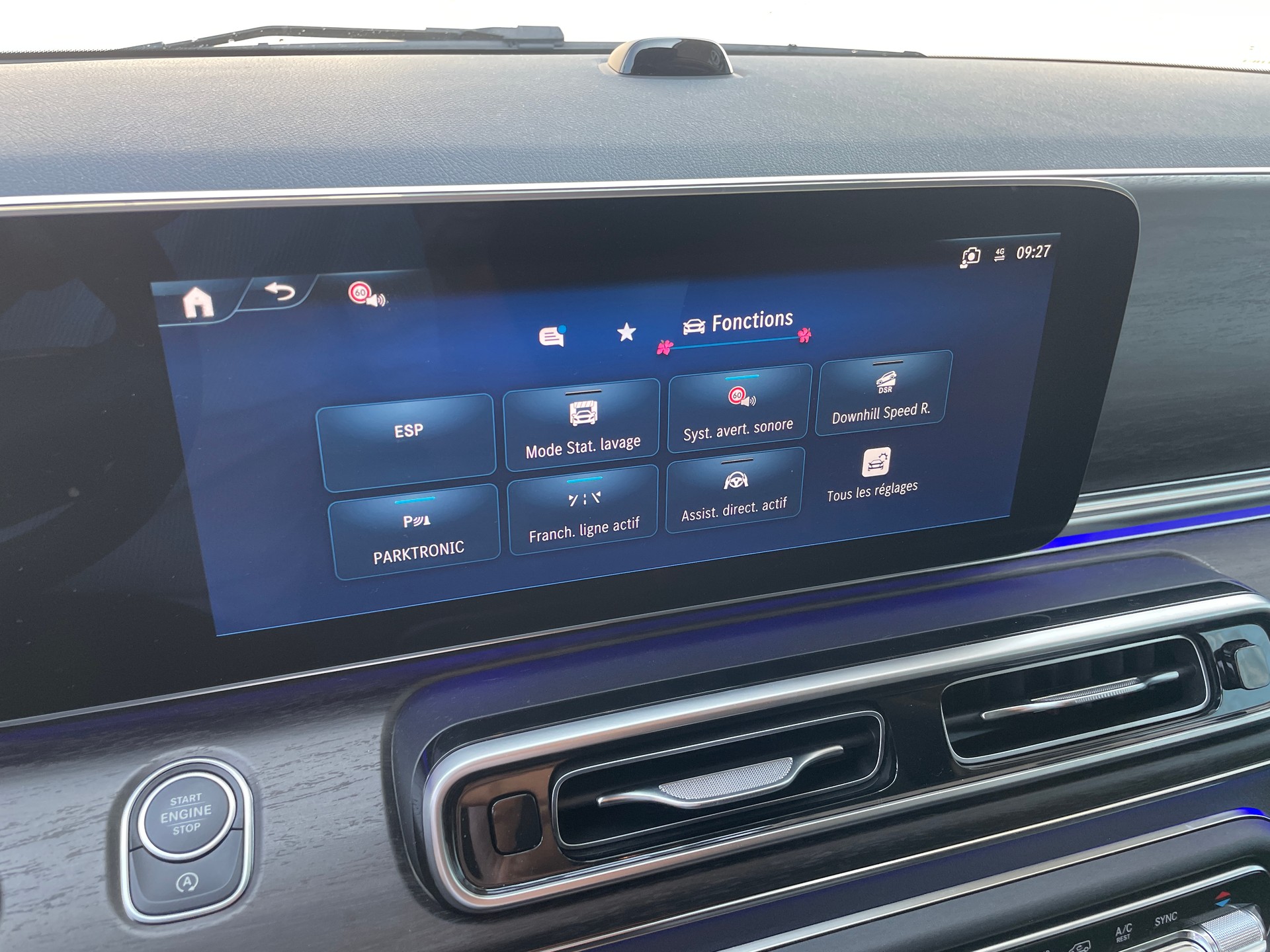 MERCEDES-BENZ V 300 d extralang 4Matic Avantgarde 9G-Tronic-image-18