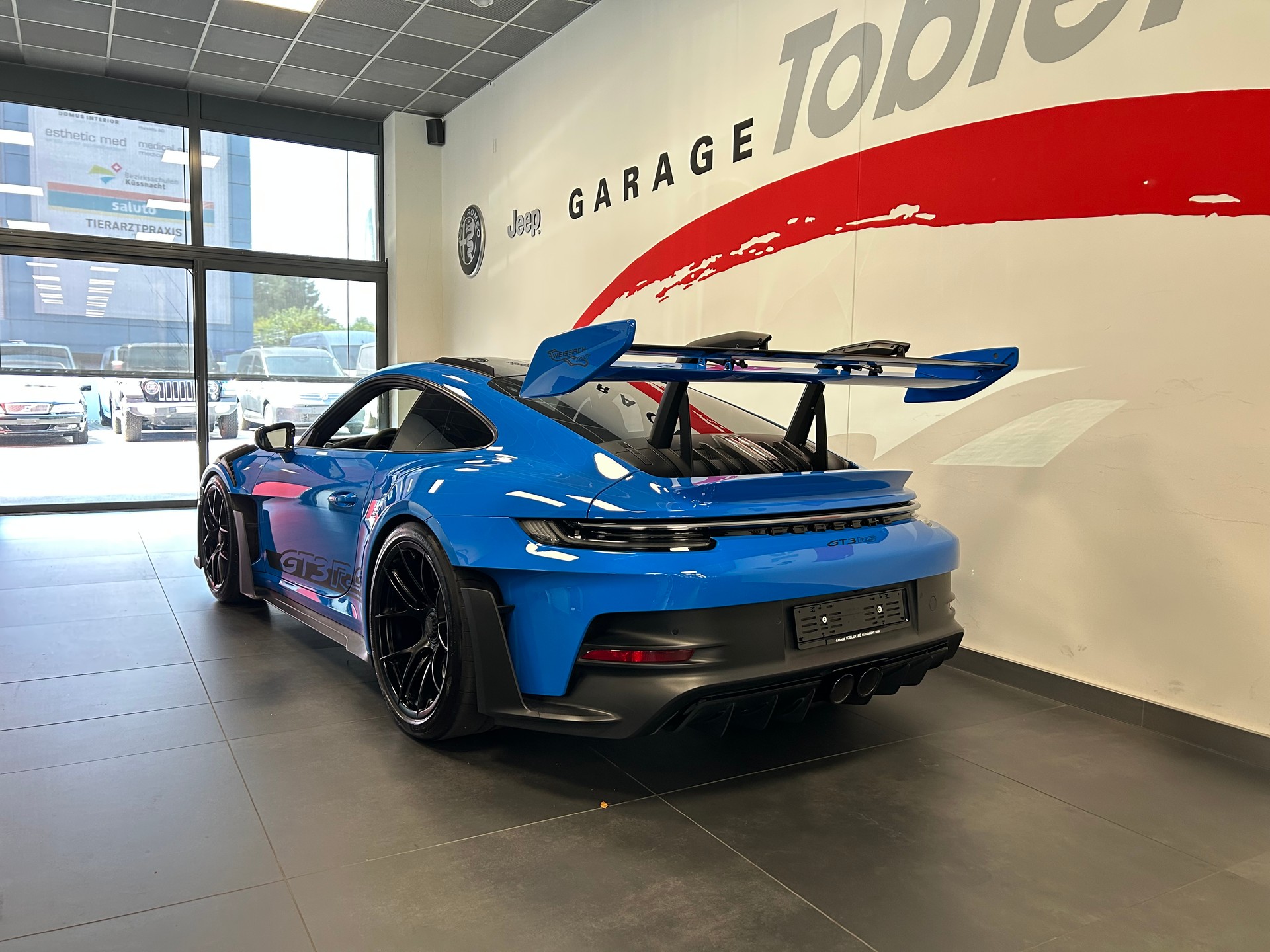 PORSCHE 911 GT3 RS-image-18