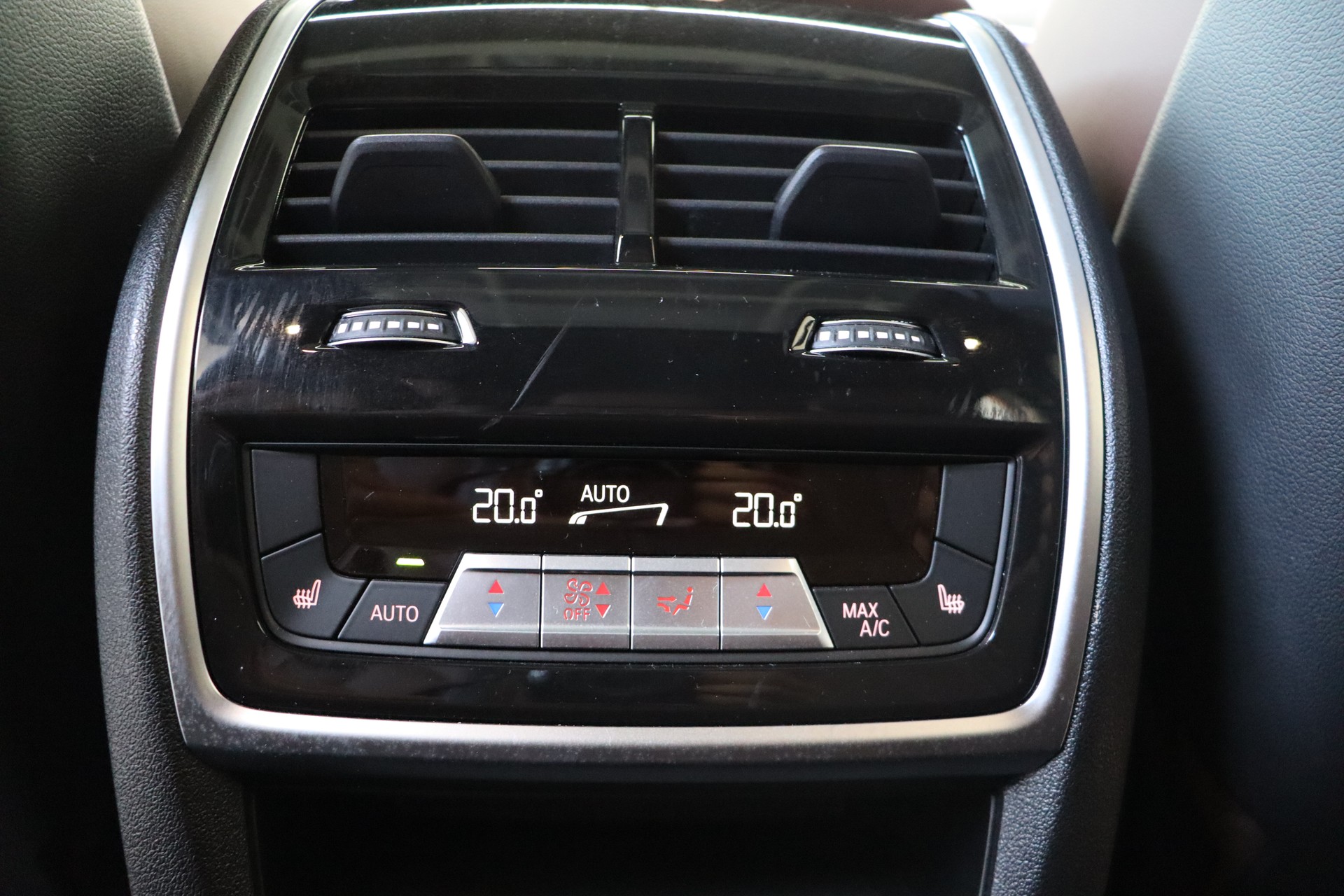 BMW X5 xDrive 48V 40d M Sport Steptronic-image-22