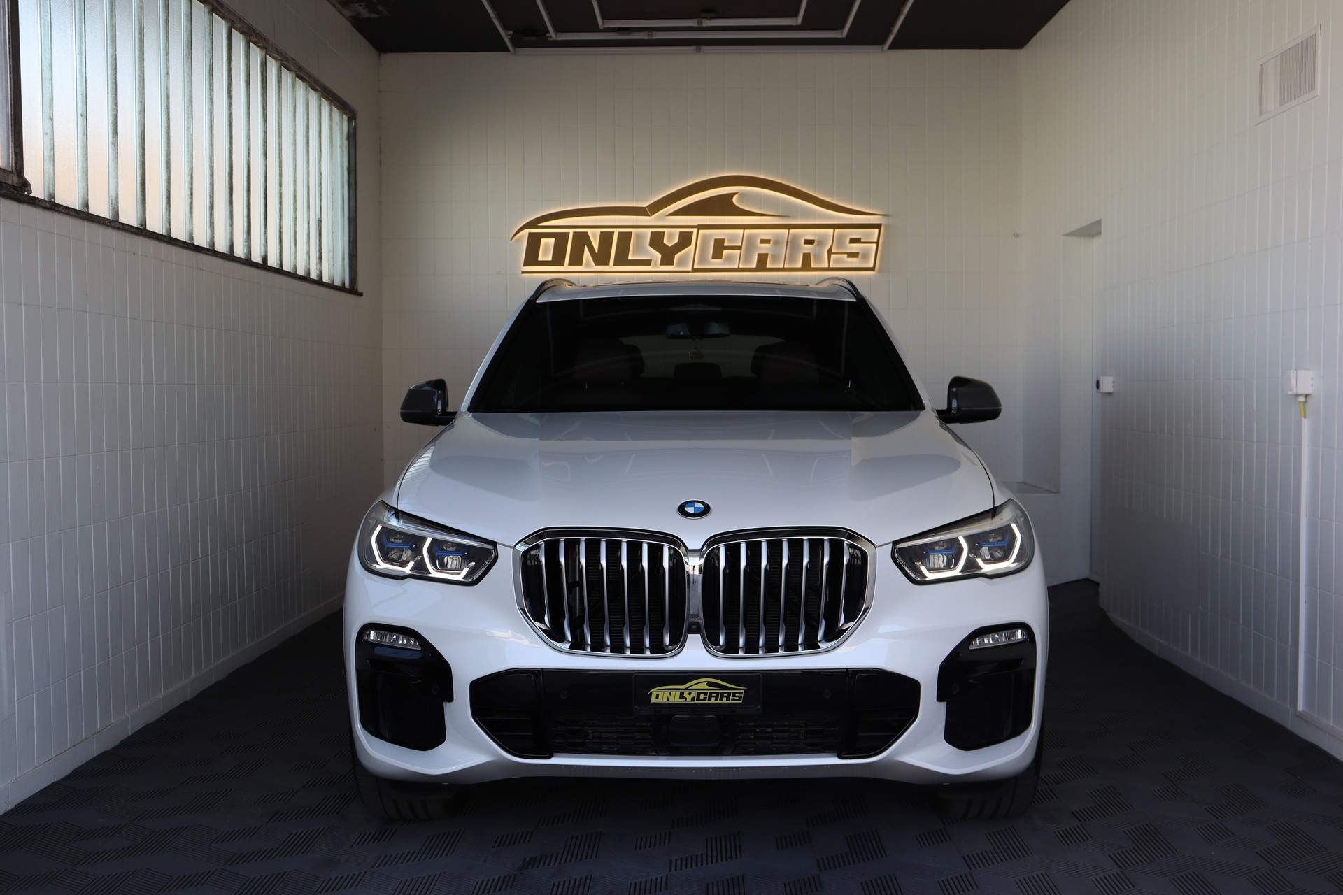 BMW X5 xDrive 48V 40d M Sport Steptronic-image-5