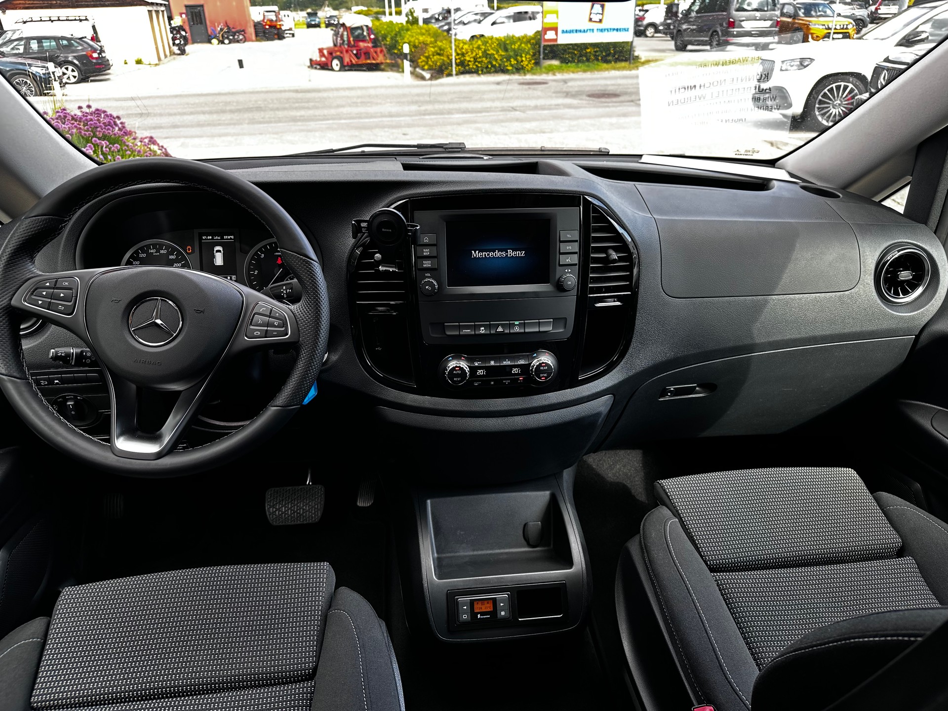 MERCEDES-BENZ Marco Polo 250 d Activity 4Matic-image-8