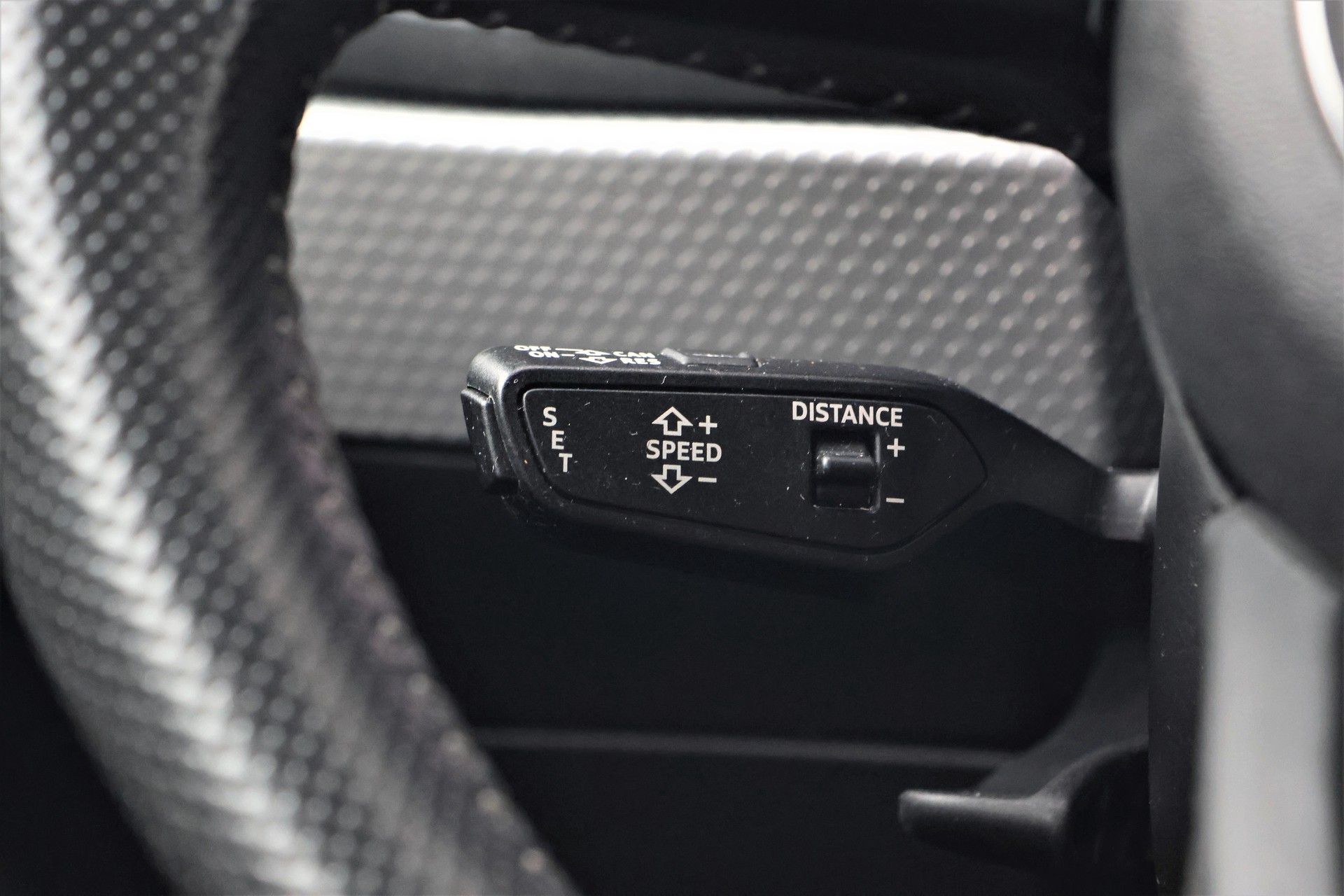 AUDI A1 Sportback 30 TFSI S Line S-tronic-image-16