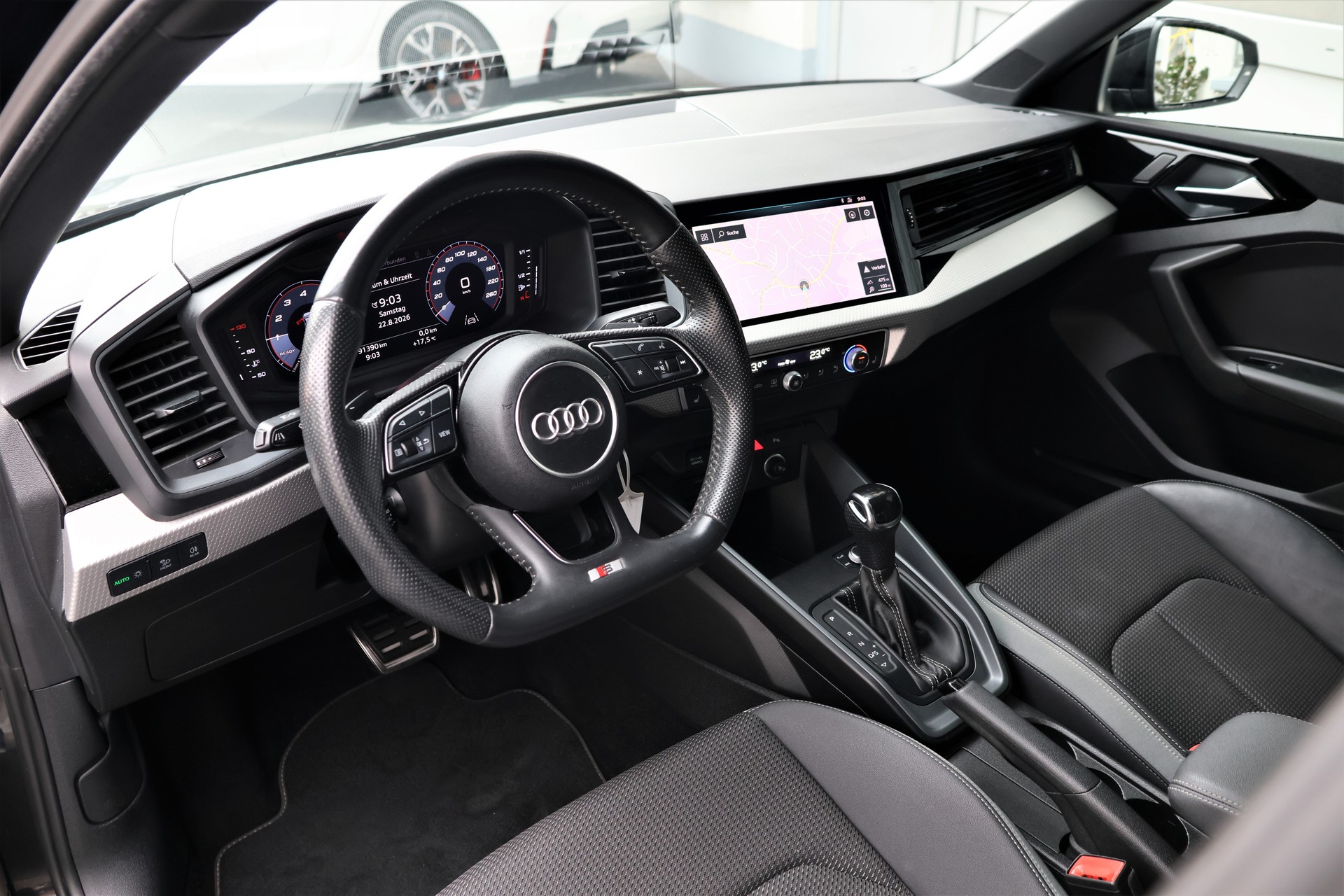 AUDI A1 Sportback 30 TFSI S Line S-tronic-image-10