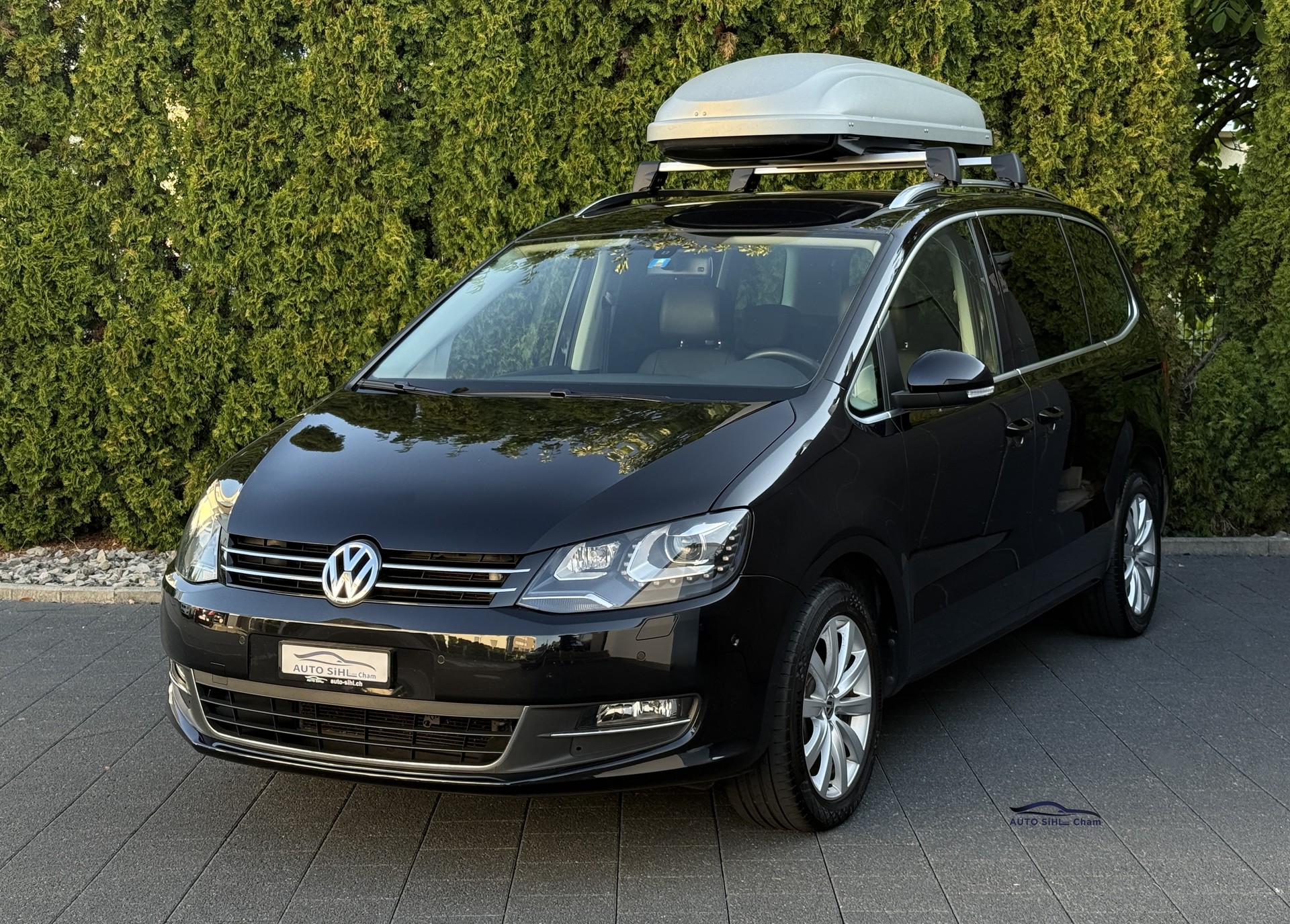 VW Sharan 2.0 TDI BlueMotion Technology Design DSG / 7Plätzer