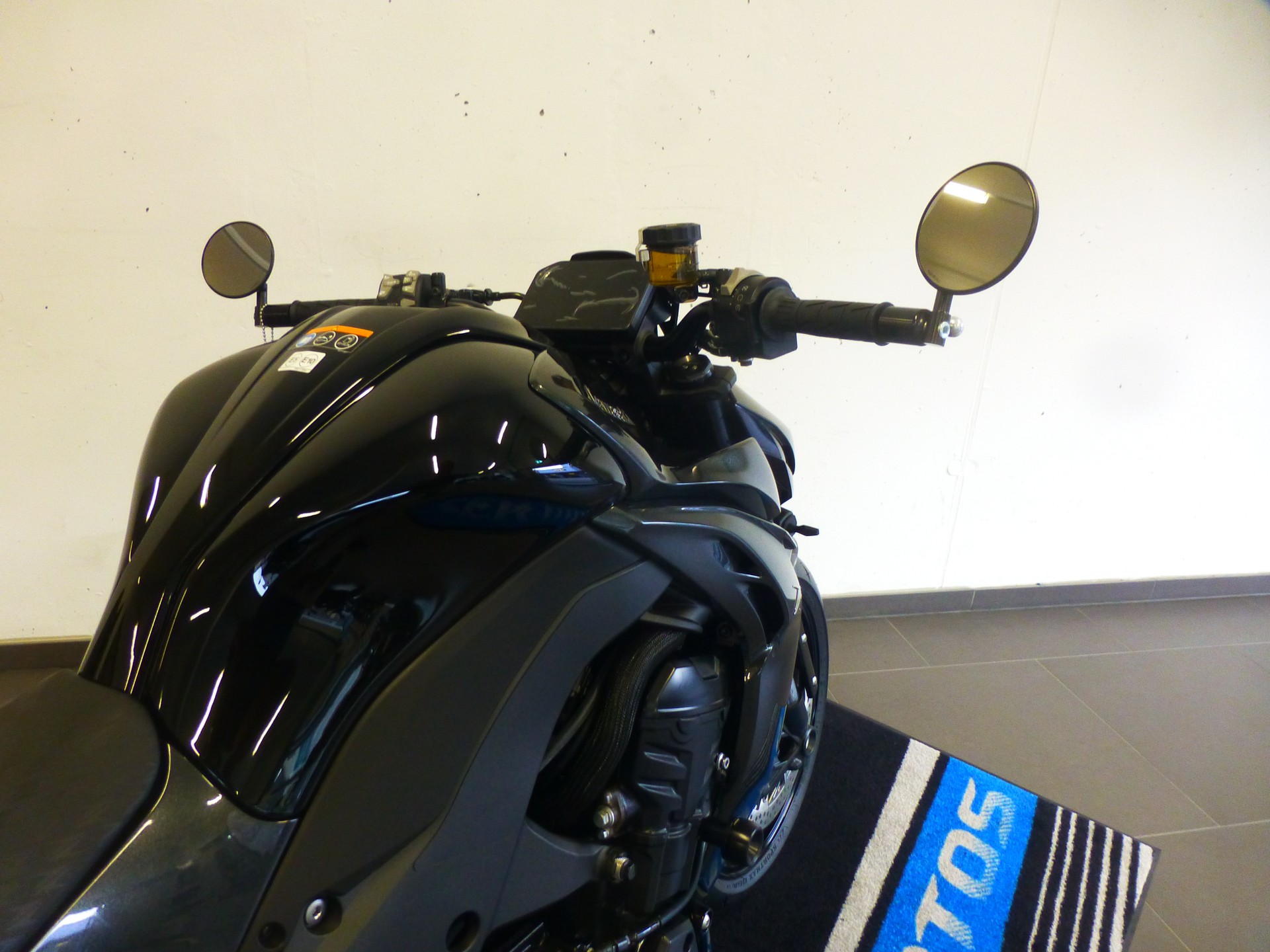 KAWASAKI Z 1100 Platin Dark Edition-image-9