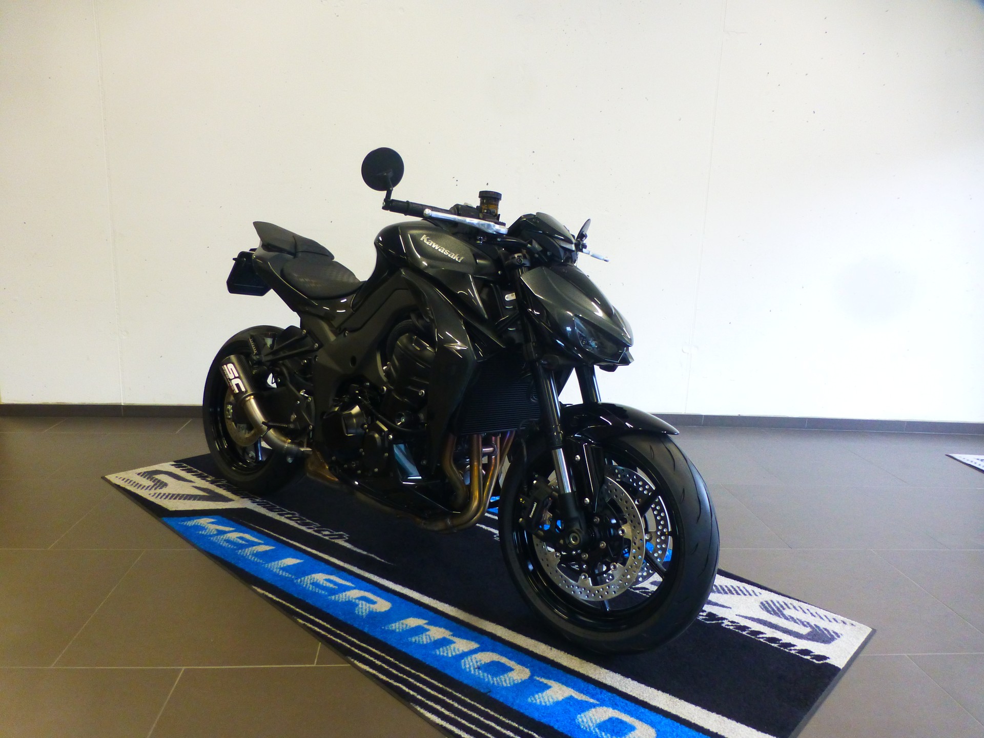 KAWASAKI Z 1100 Platin Dark Edition-image-4