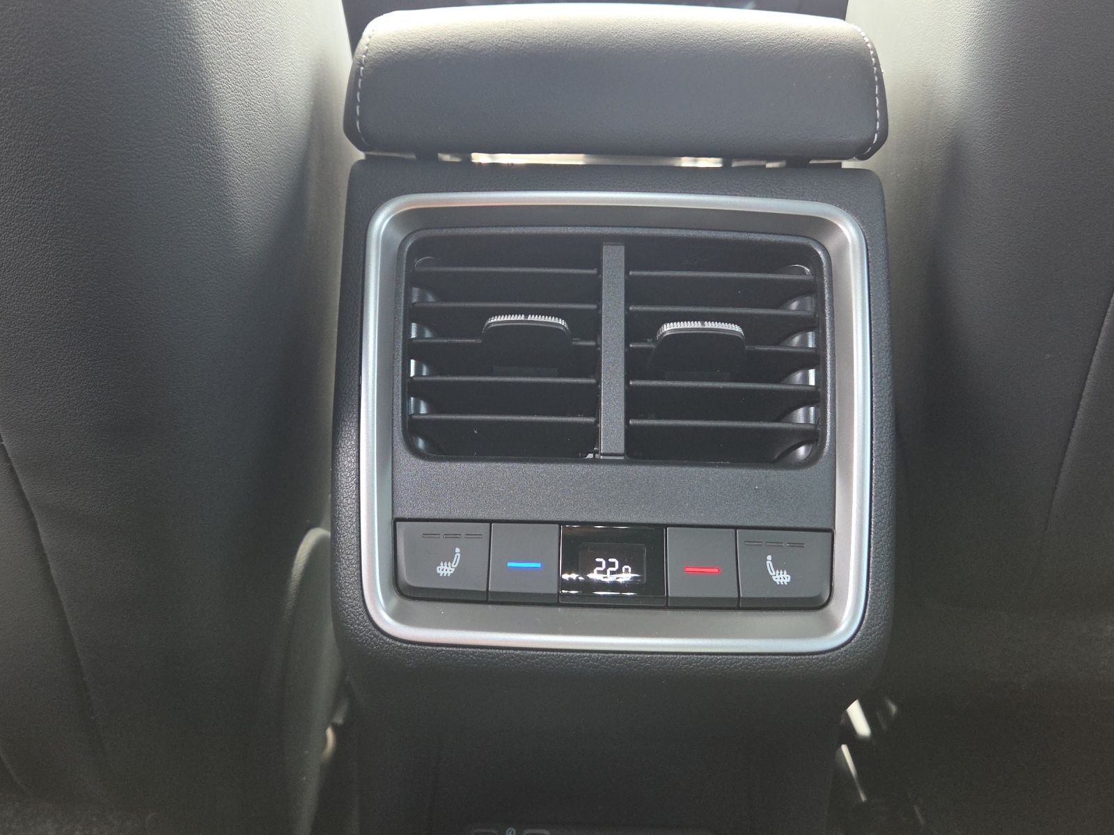 SKODA Elroq 85x Sportline 4x4-image-12