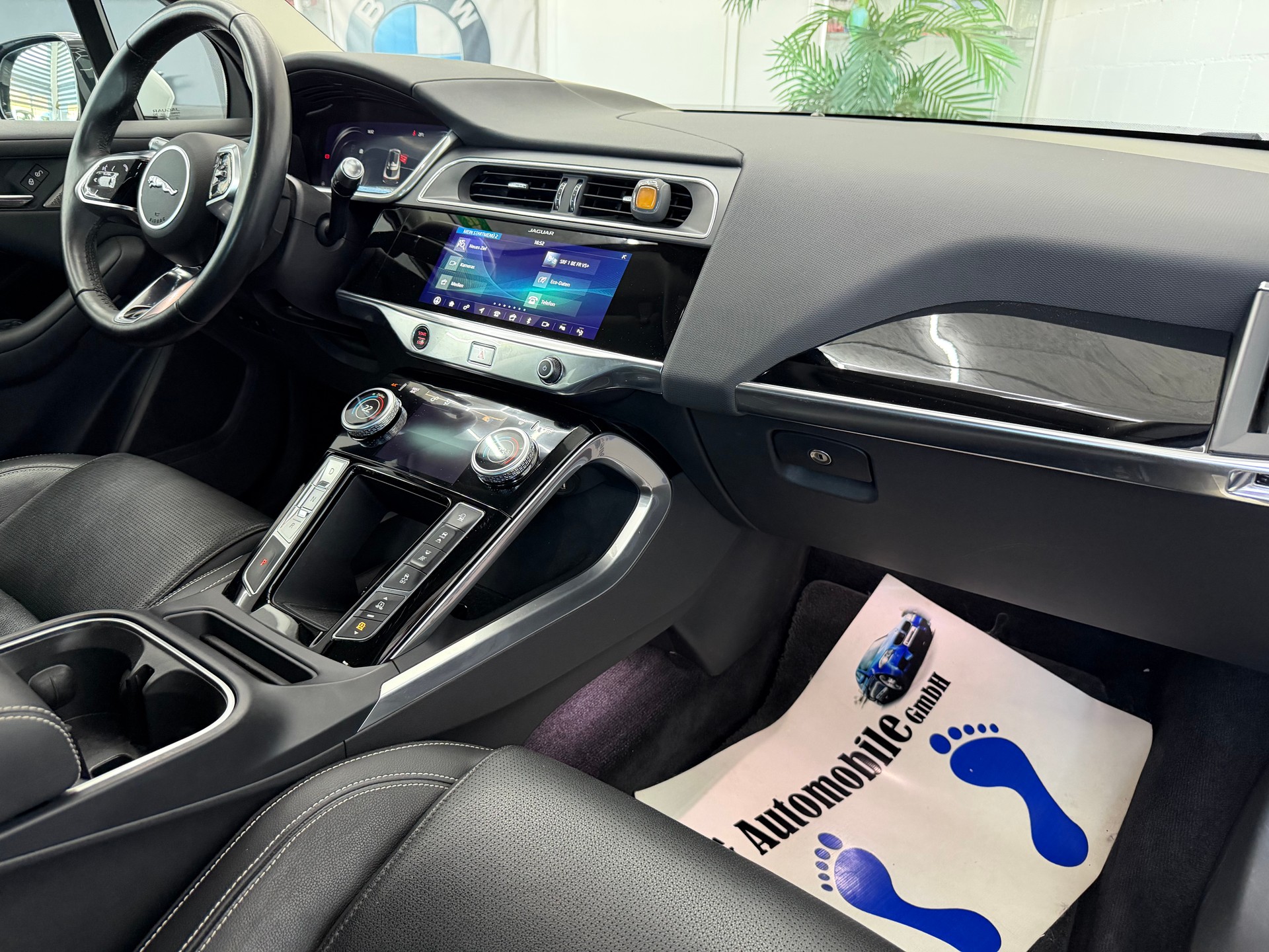 JAGUAR I-Pace EV400 SE AWD⭐️-image-14