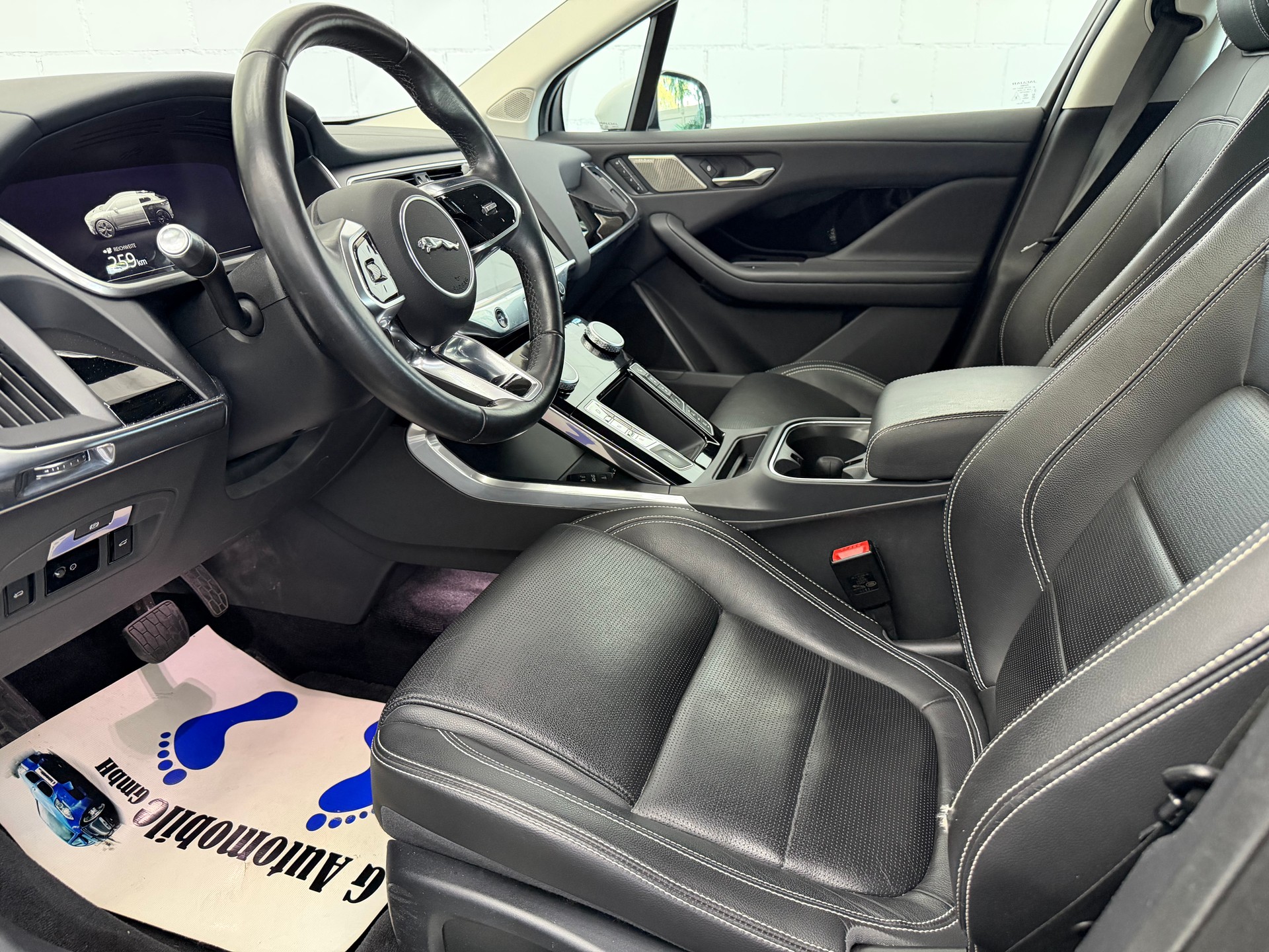 JAGUAR I-Pace EV400 SE AWD⭐️-image-7