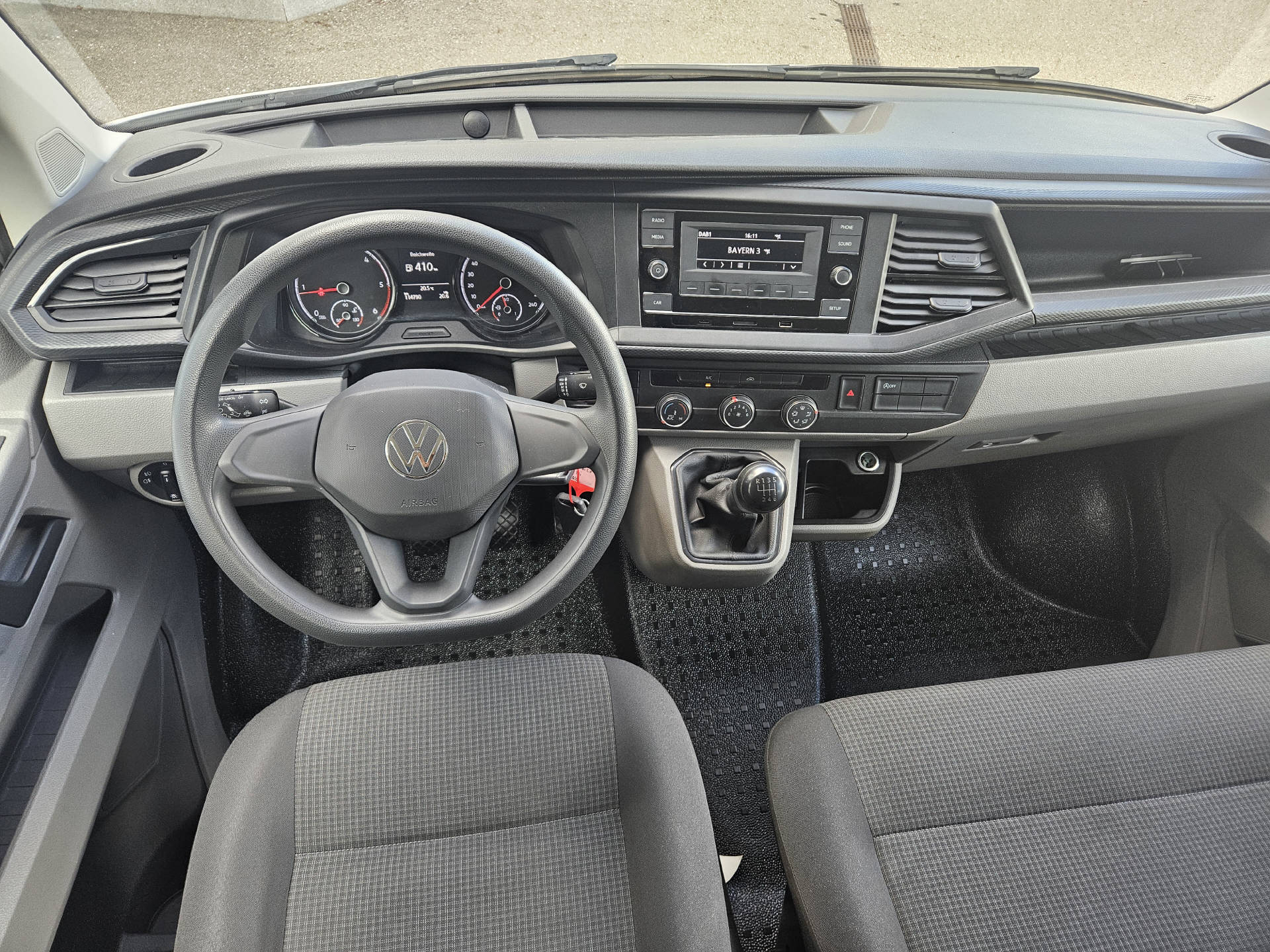 VW T6.1 Kombi 3000 2.0 TDI 150 * Klima * Tempomat * Schiebetüre rechts + links * 9- Plätzer *-image-4