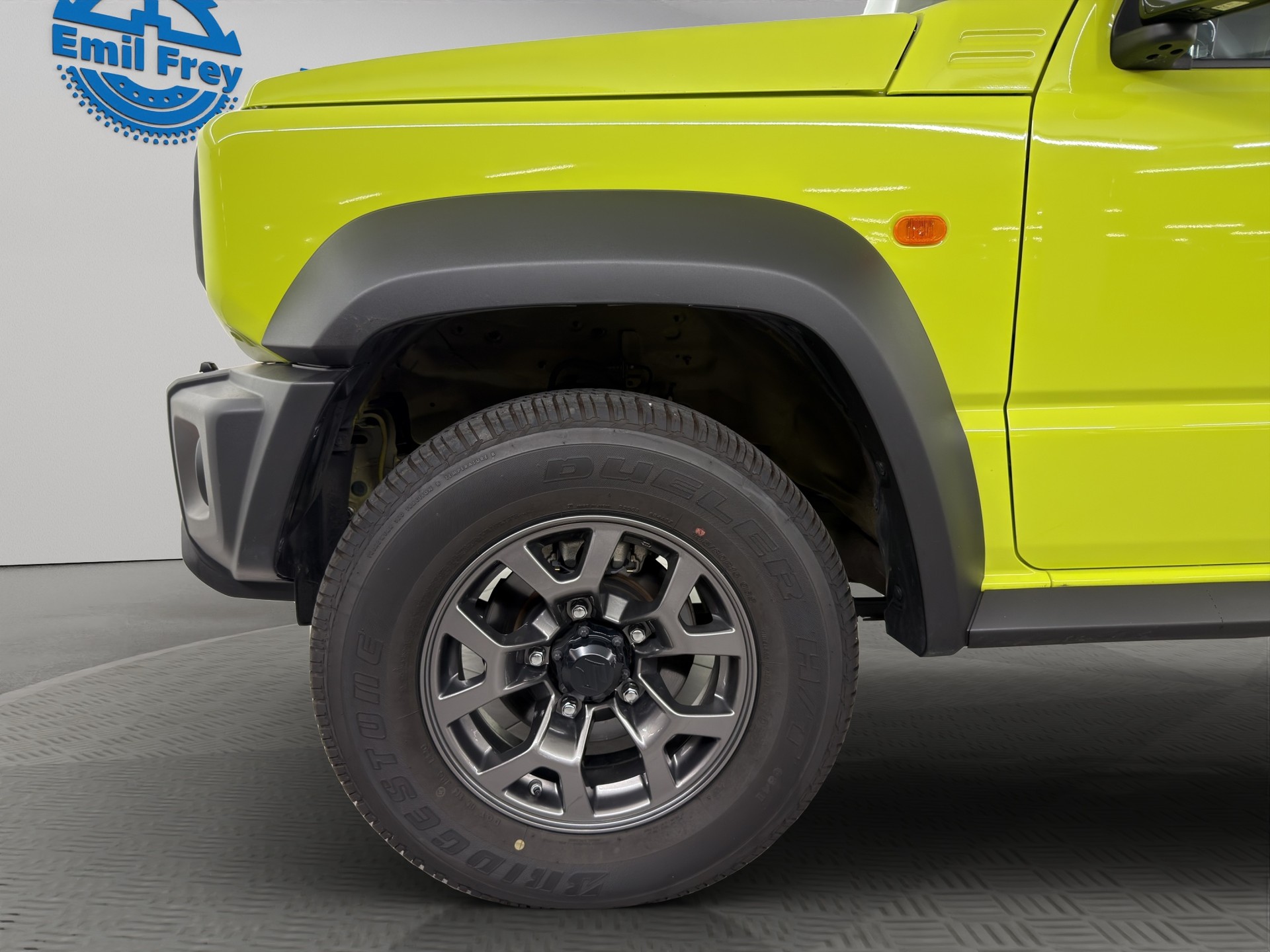SUZUKI Jimny 1.5 Compact Top-showroom-element-3