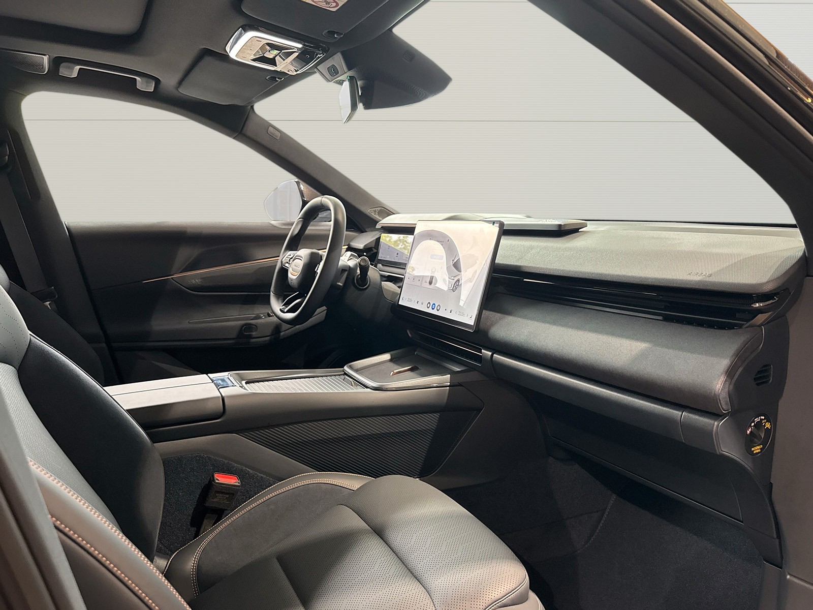 LYNK & CO 08 1.5 PHEV More-image-8
