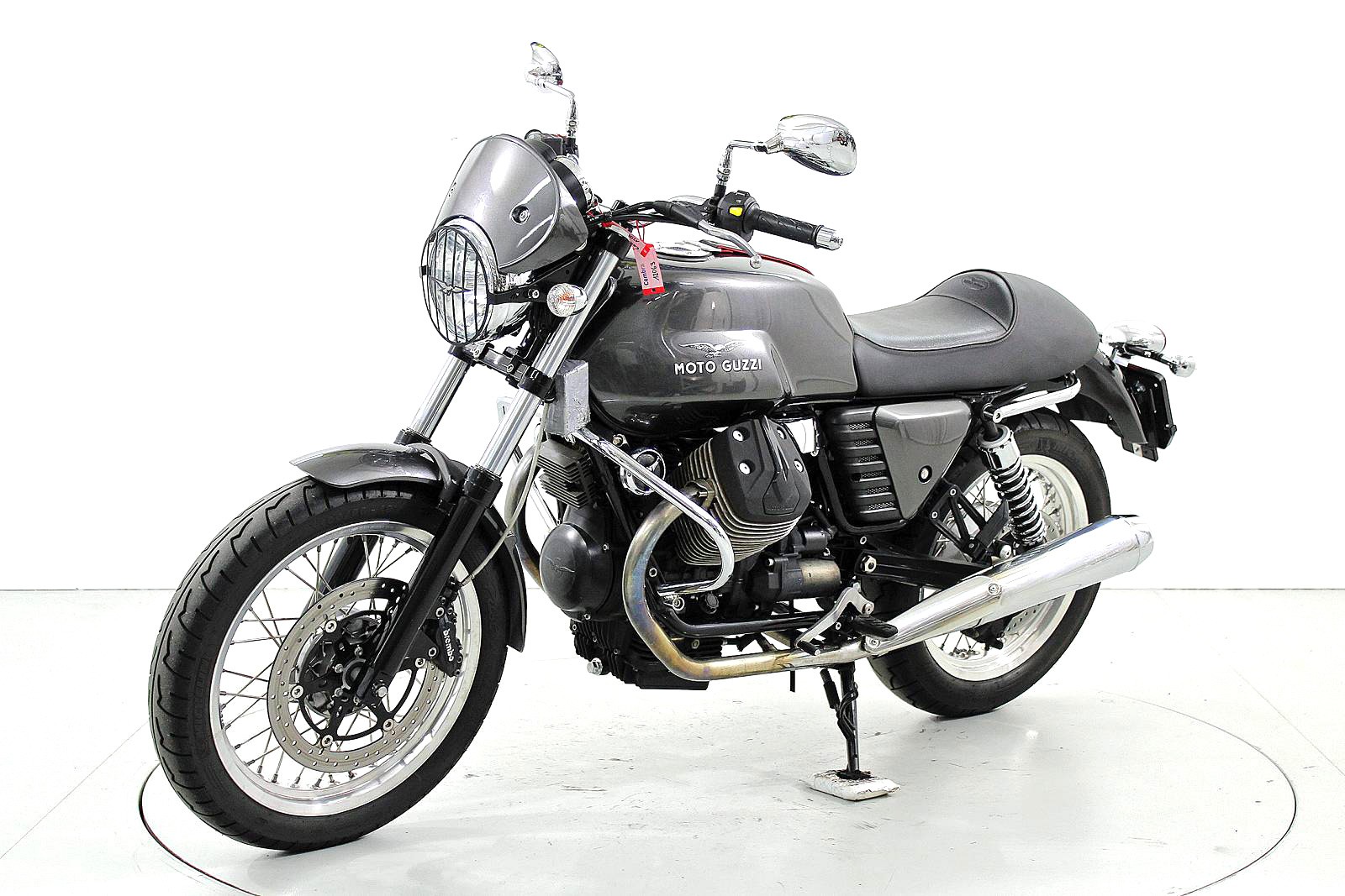 MOTO GUZZI V7-image-2
