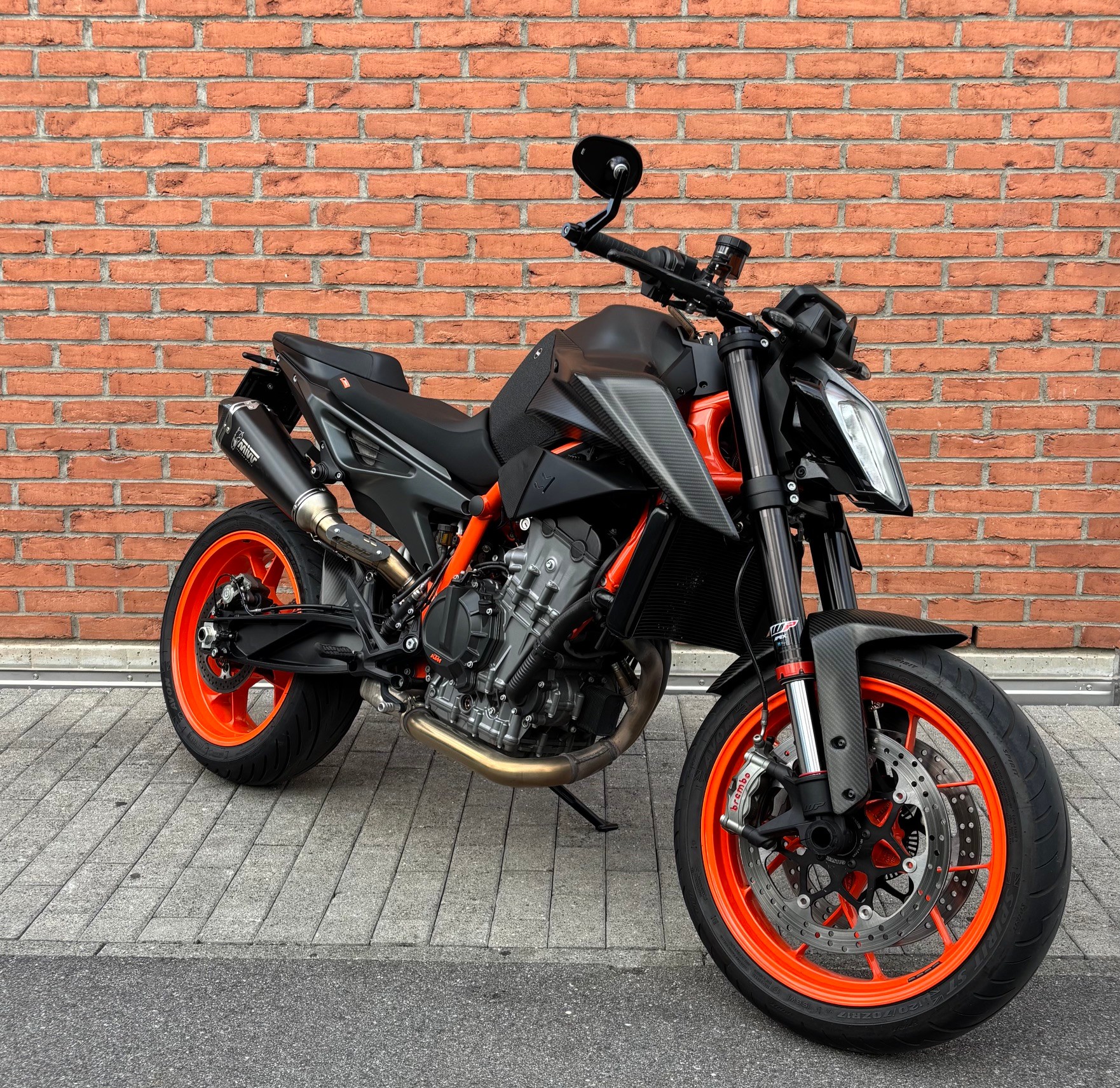 KTM 890 Duke R-image-1
