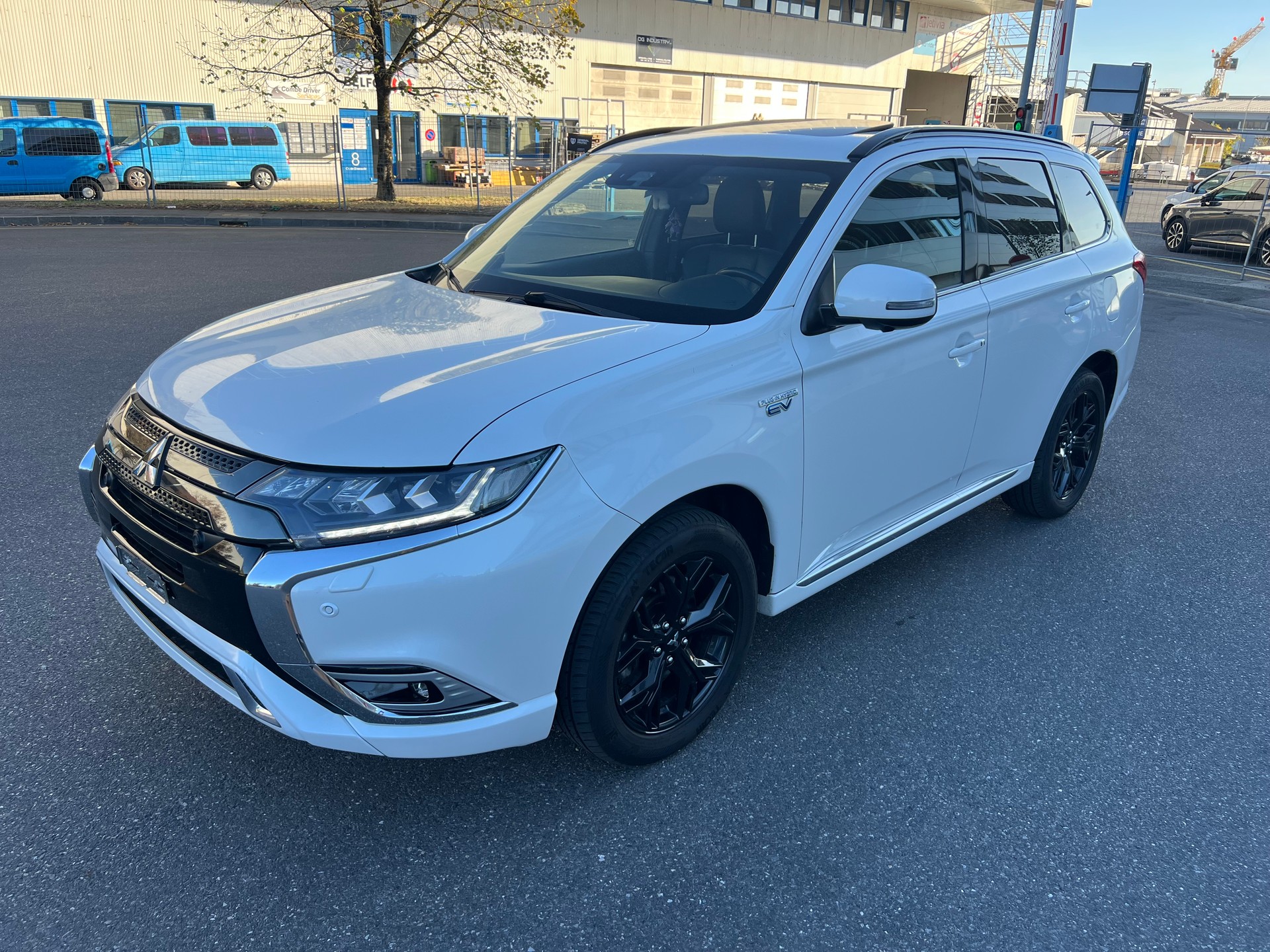 MITSUBISHI Outlander 2.4 PHEV Diamond S-Edition 4WD Automatic