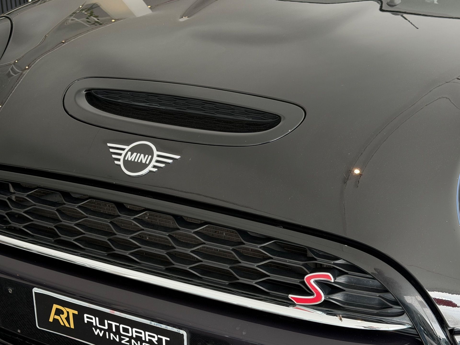 MINI Cooper S Cabriolet DKG John Cooper Works-image-19