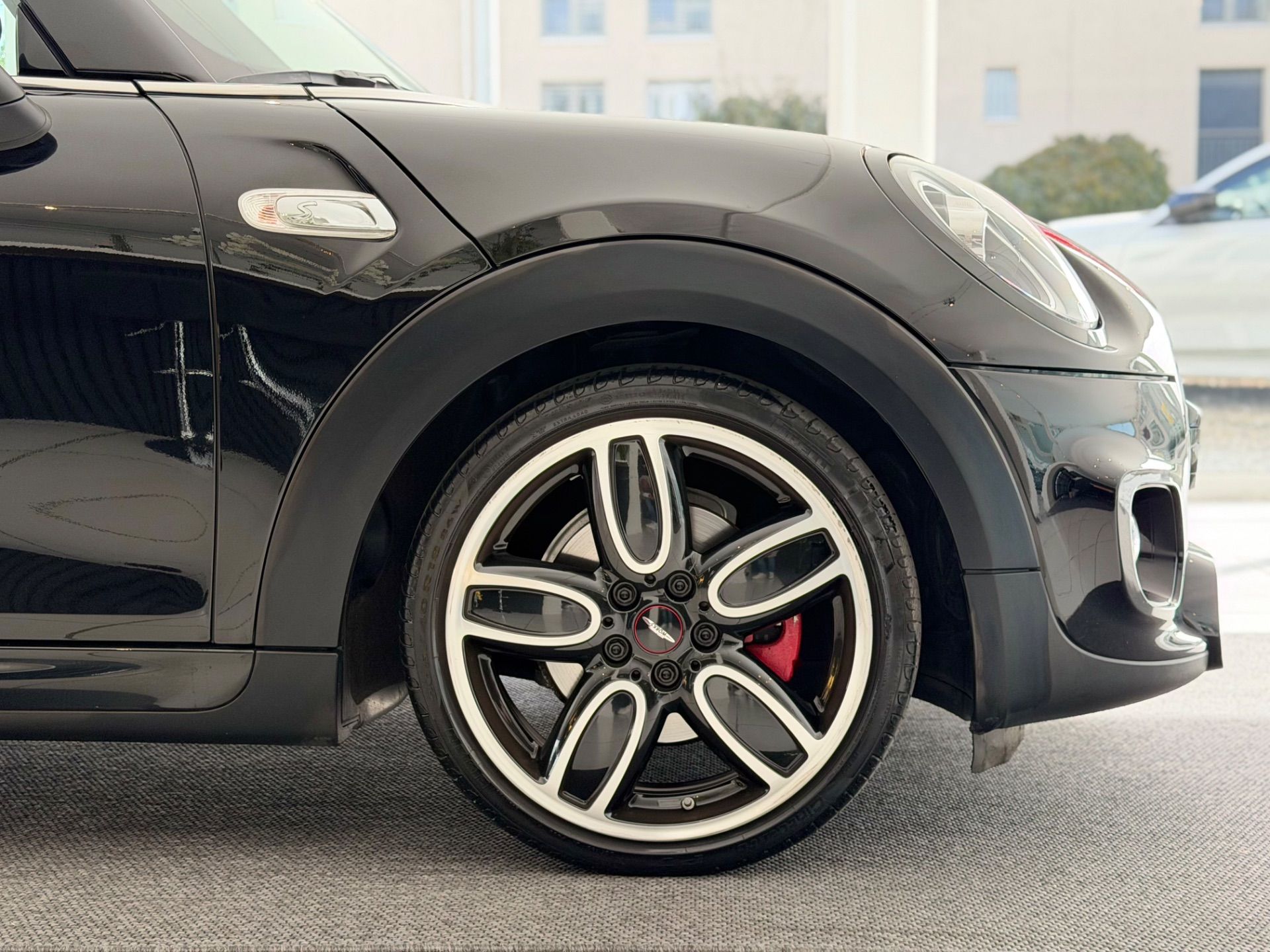 MINI Cooper S Cabriolet DKG John Cooper Works-image-24