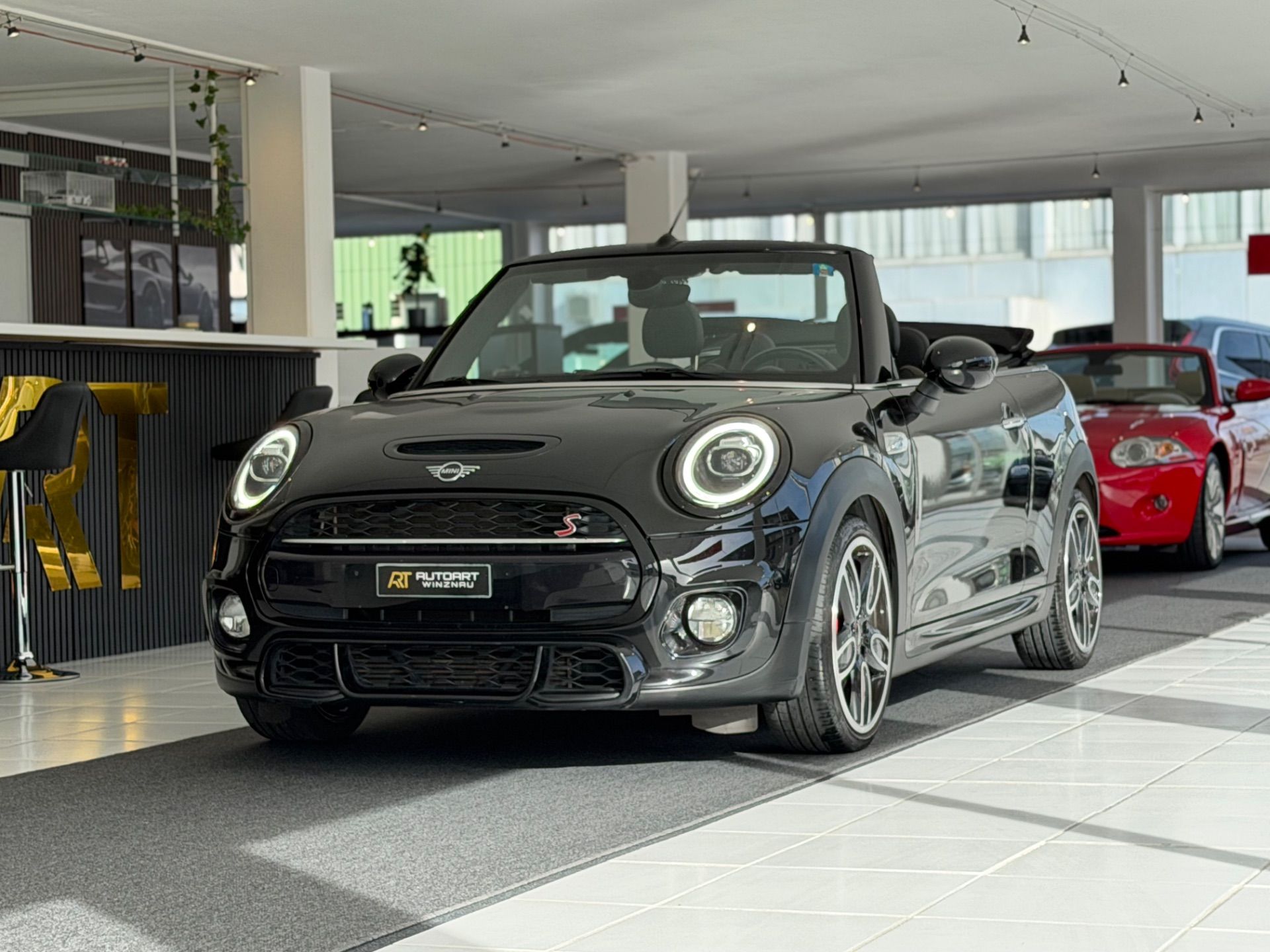MINI Cooper S Cabriolet DKG John Cooper Works