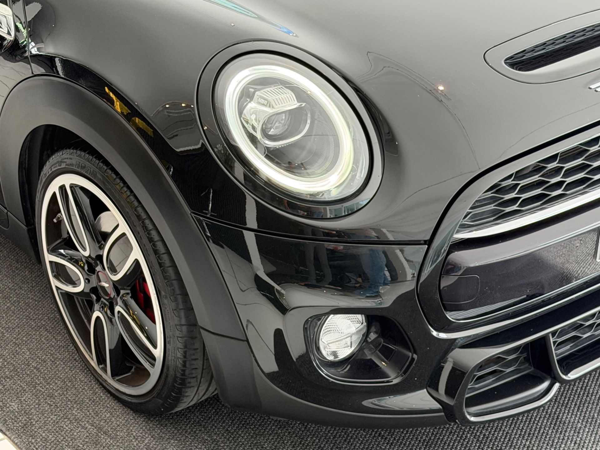 MINI Cooper S Cabriolet DKG John Cooper Works-image-26