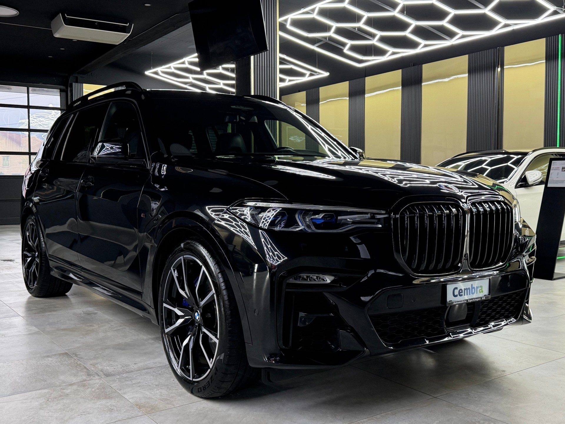 BMW X7 xDrive 48V 40d Steptronic-showroom-element-2