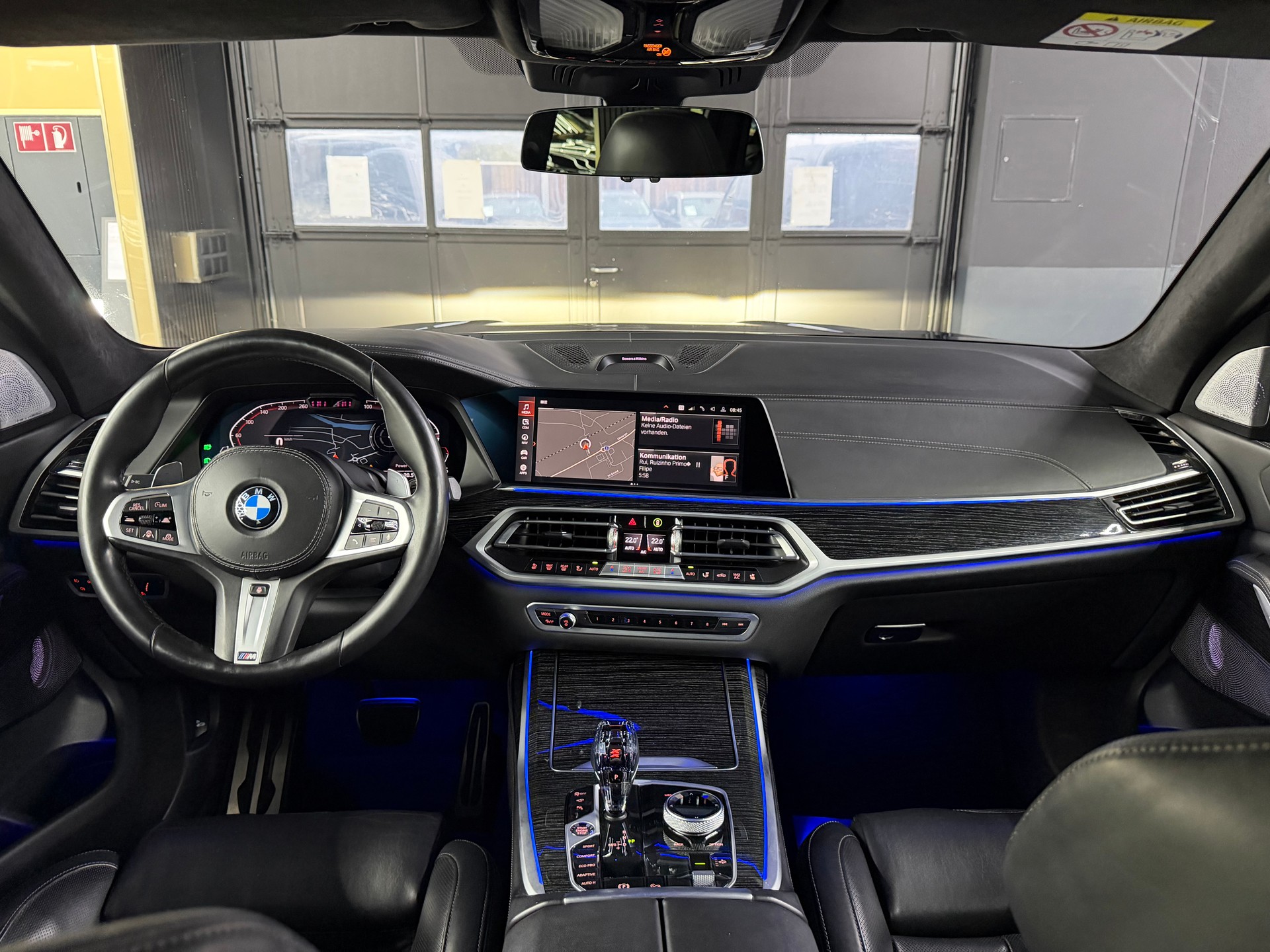 BMW X7 xDrive 48V 40d Steptronic-image-12