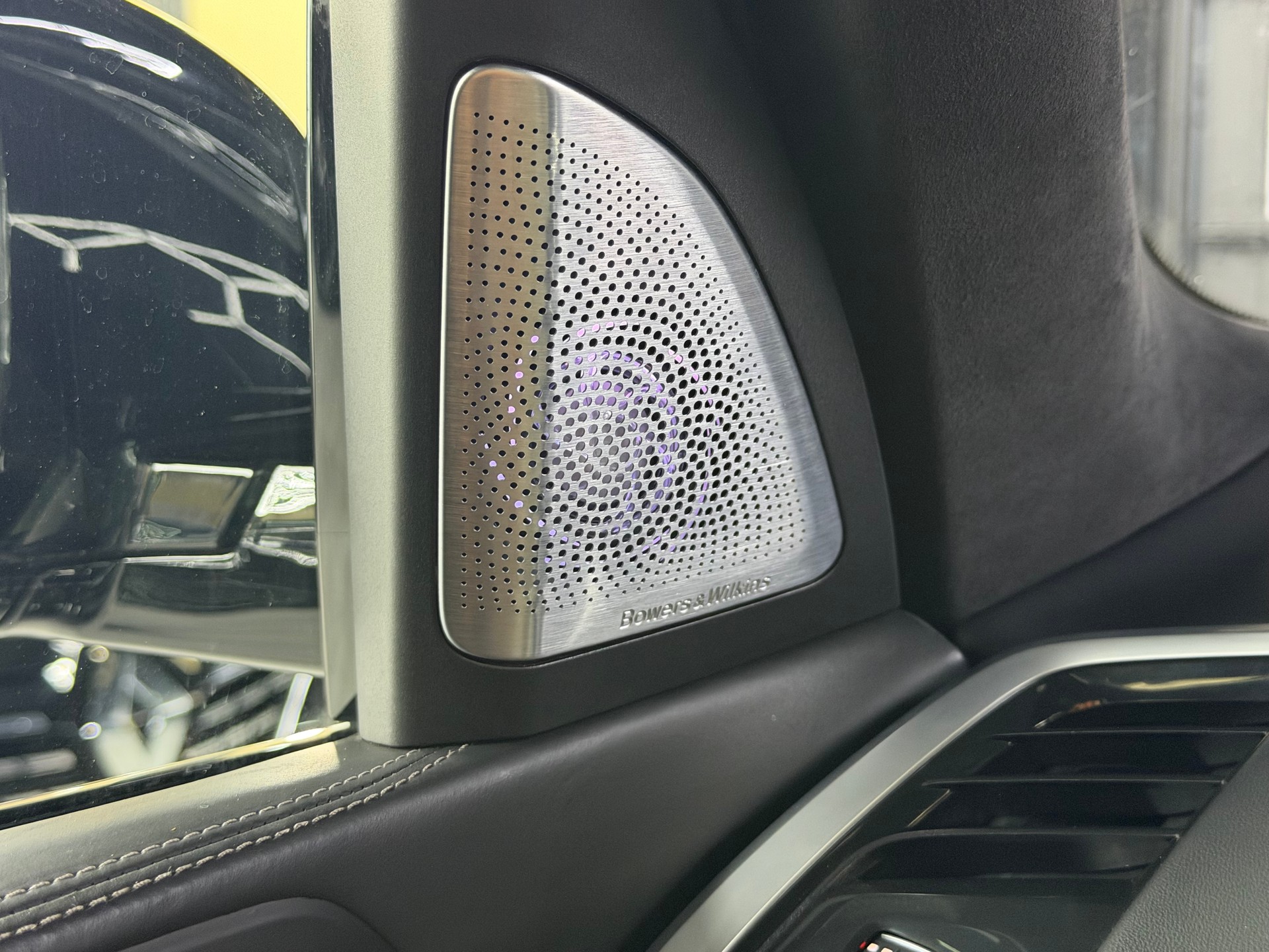 BMW X7 xDrive 48V 40d Steptronic-image-25