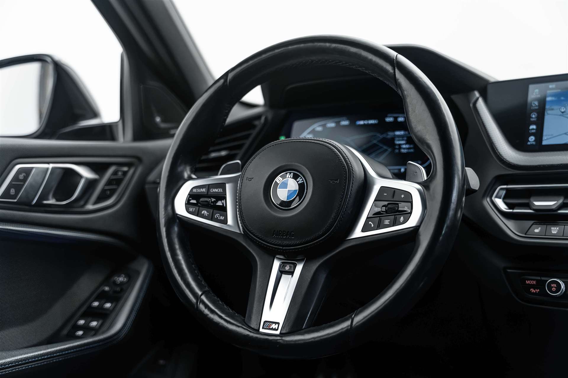 BMW M135i xDrive Steptronic 306PS-image-10