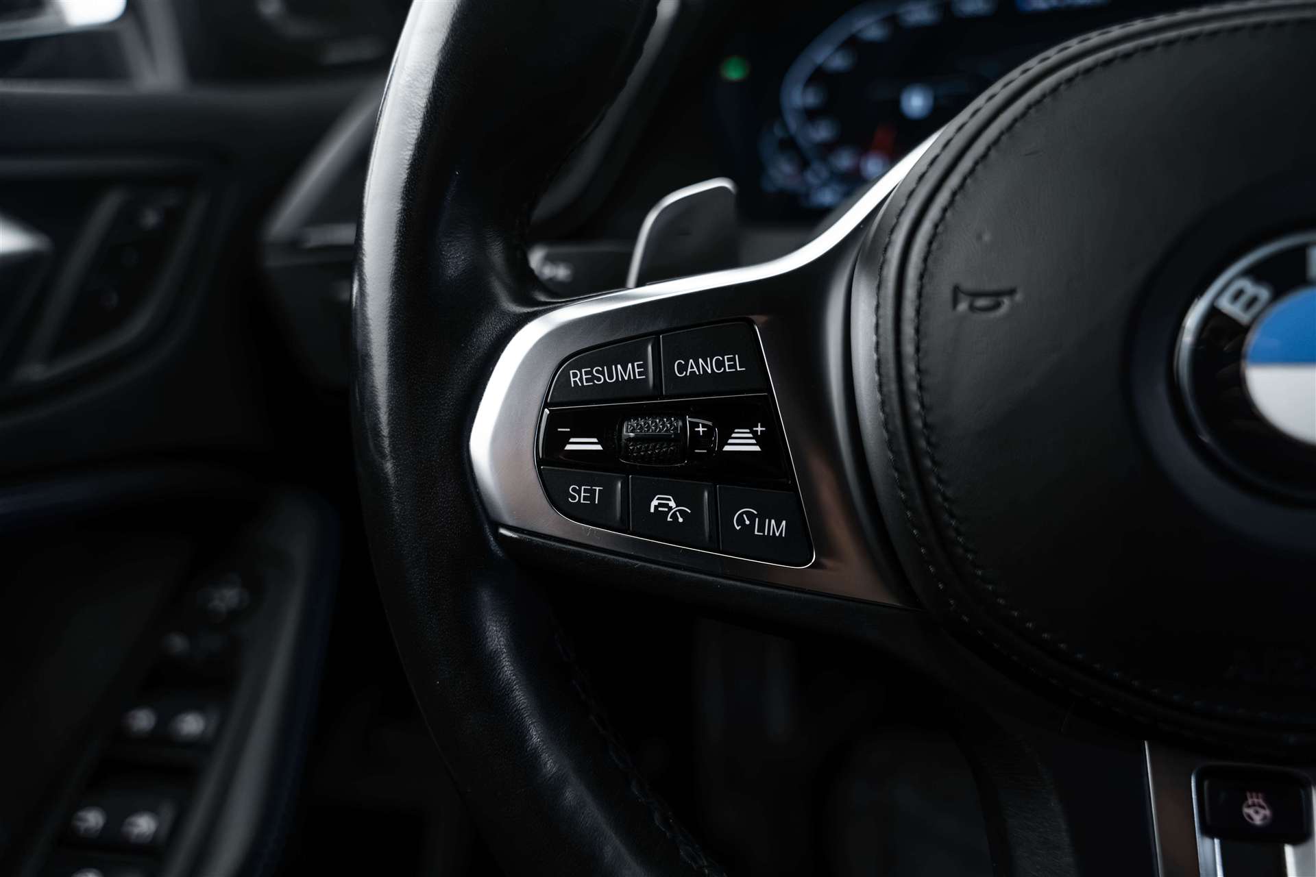 BMW M135i xDrive Steptronic 306PS-image-17
