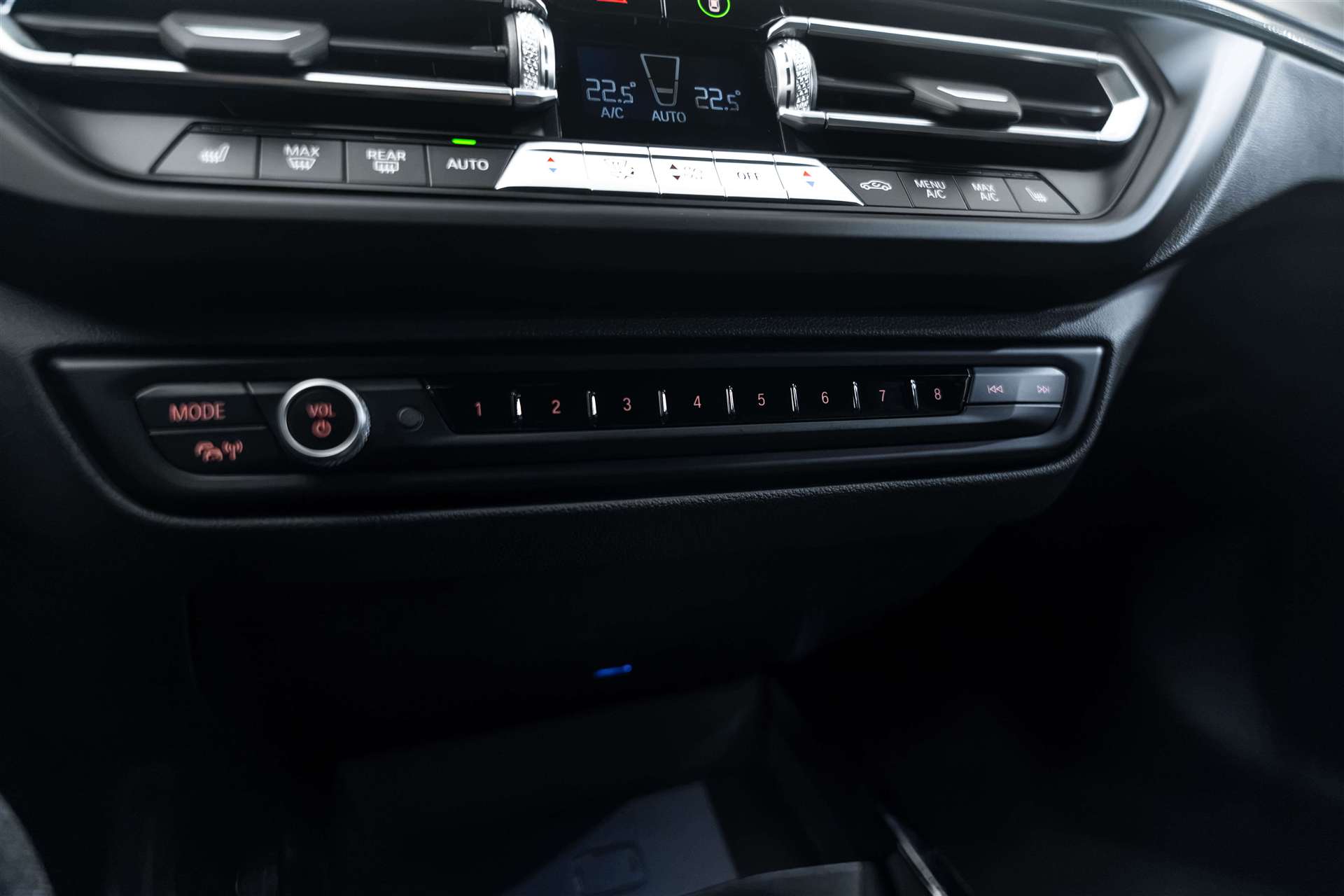 BMW M135i xDrive Steptronic 306PS-image-27