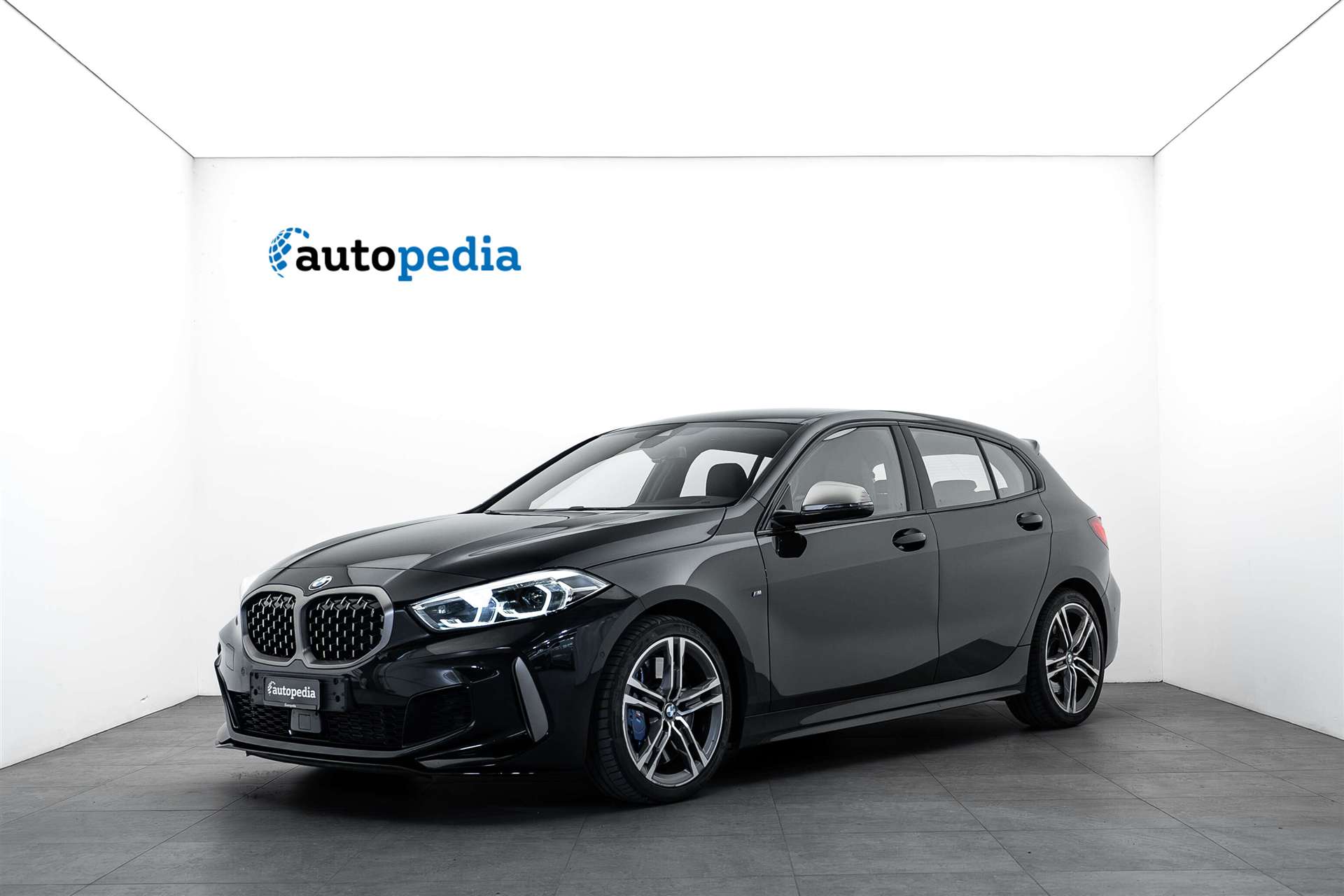 BMW M135i xDrive Steptronic 306PS