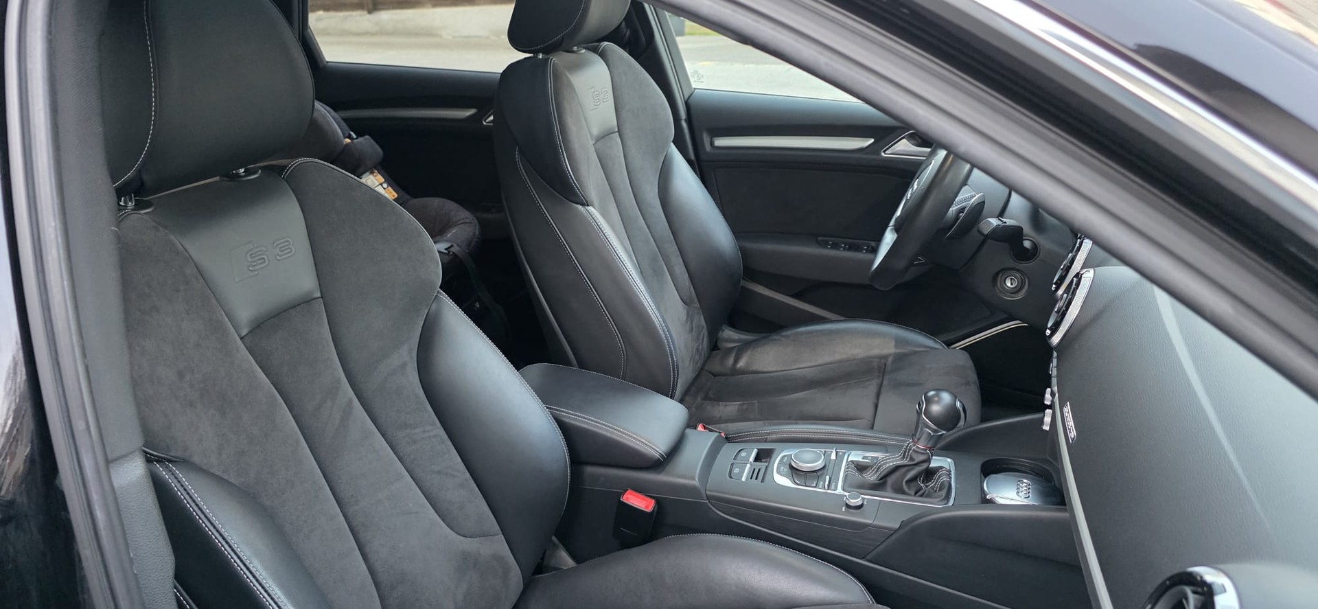 AUDI Audi S3 TFSI quattro | B&O | Pano | Scheckheft-image-11