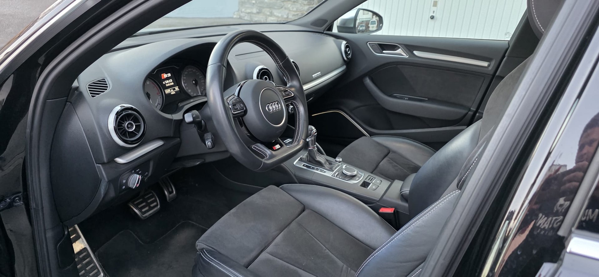 AUDI Audi S3 TFSI quattro | B&O | Pano | Scheckheft-image-9