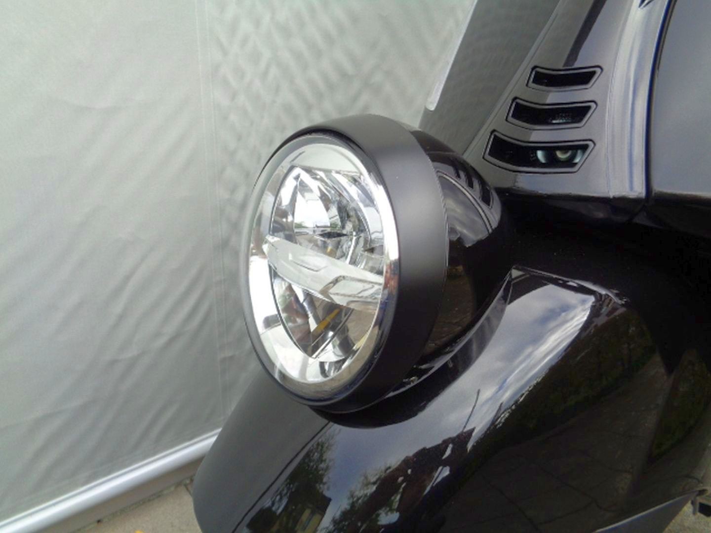 PIAGGIO VESPA GTV 300 RST-image-7