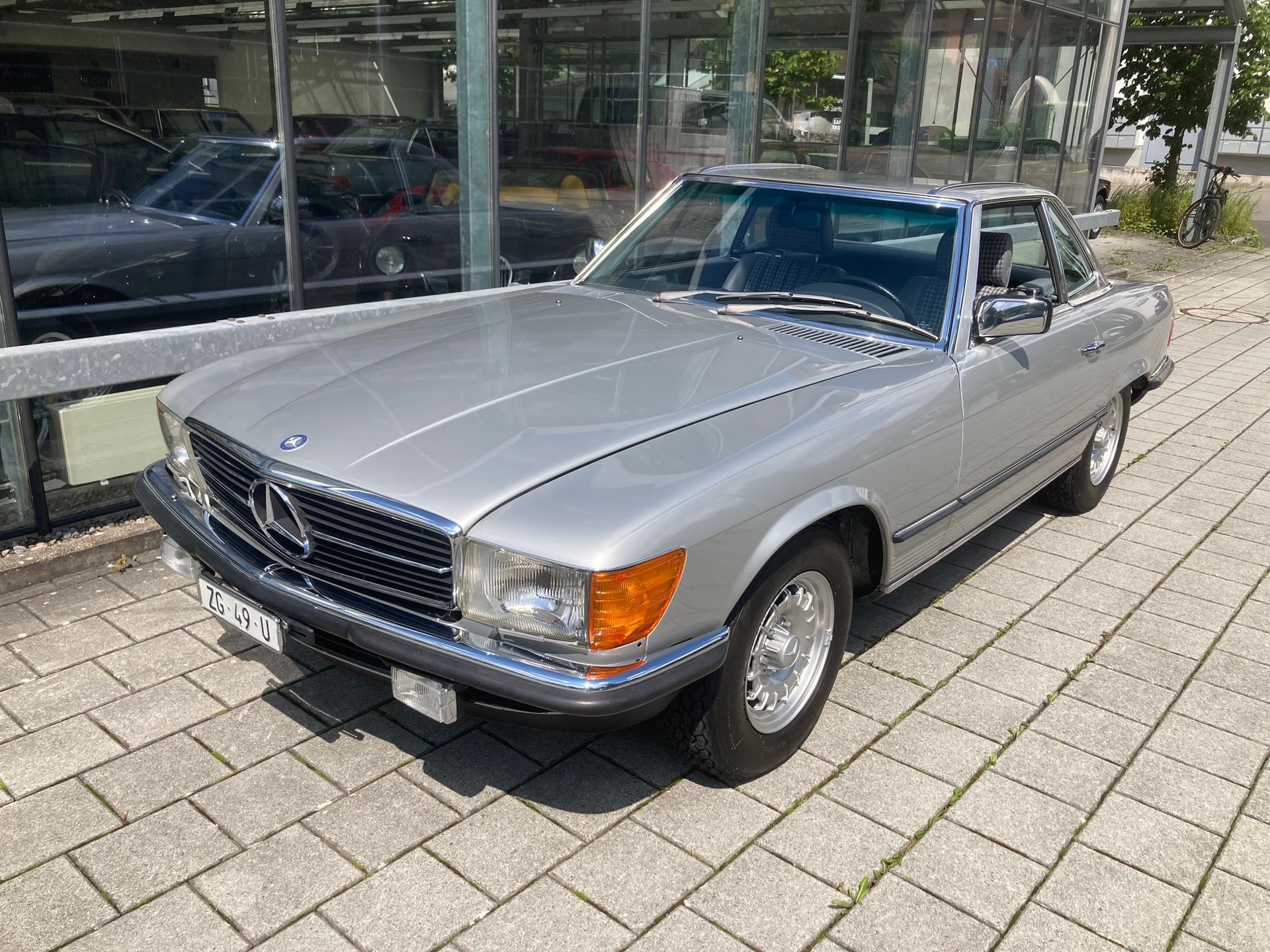 MERCEDES-BENZ SL 280-showroom-element-1
