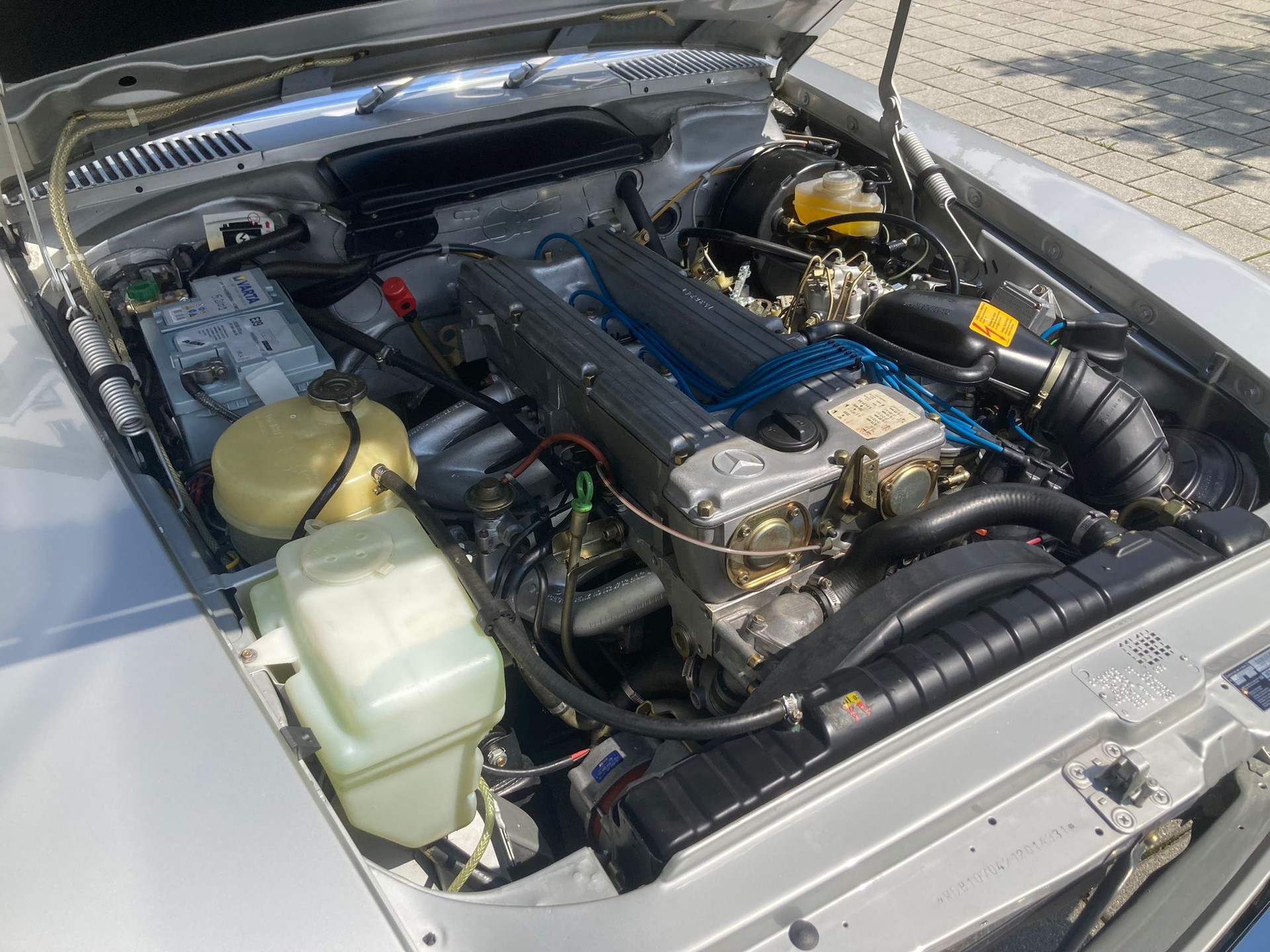MERCEDES-BENZ SL 280-image-18